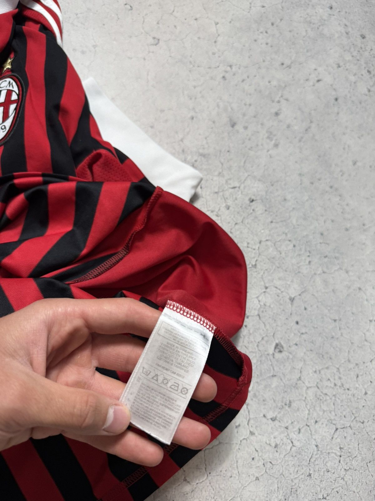 Adidas Adidas FC AC Milan 2012/2013 Soccer Jersey Vintage Retro Size US M / EU 48-50 / 2 - 10 Thumbnail