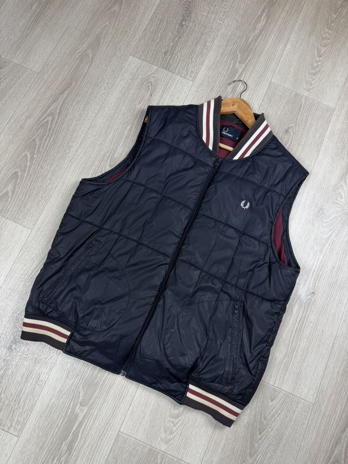 Fred Perry Fred Perry Tipped Quilted Gilet Vest Size XL Size US XL / EU 56 / 4 - 3 Thumbnail