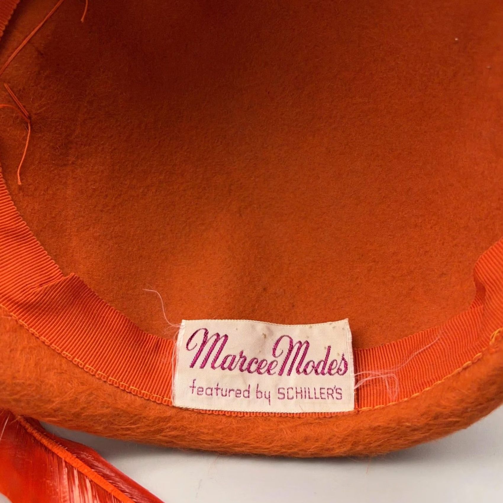 FELT VINTAGE Marcee Modes Hat Cloche Womens One Size Orange Wool Felt Feather 60s Size ONE SIZE - 7 Thumbnail
