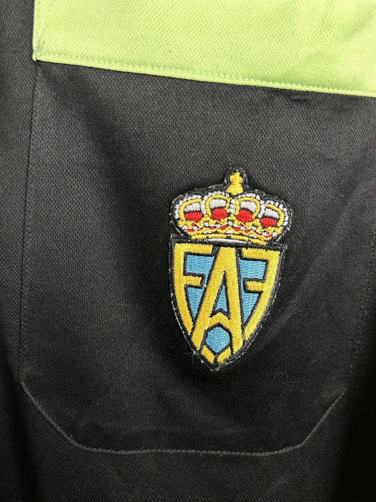 Puma Vintage Puma Spain RFEF Referee Long Sleeve Soccer Jersey Size US XL / EU 56 / 4 - 4 Thumbnail