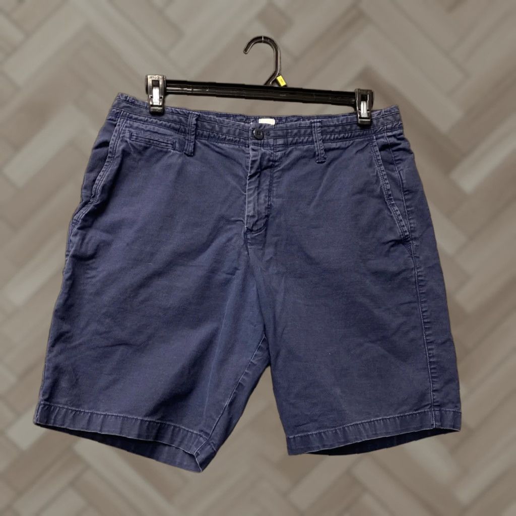 Gap Gap Mens Shorts 33 Navy Bermuda Chino Mid Rise Cotton Casual Outdoor Pockets Size US 33 - 1 Thumbnail