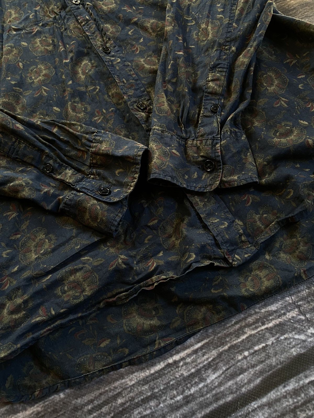 Allsaints ALL SAINTS DARK FLOWERS SHIRT Size US M / EU 48-50 / 2 - 3 Thumbnail