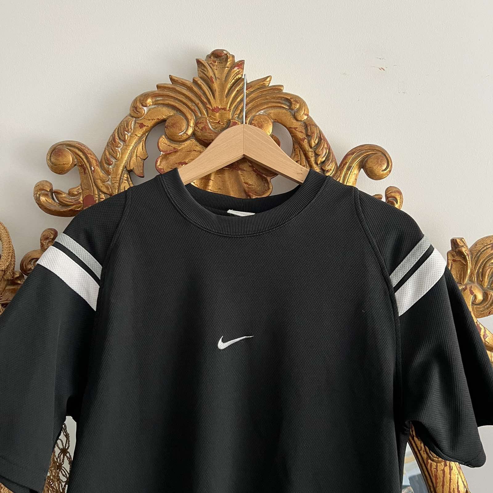 Nike Center Logo T Shirt Tee Vintage Sz M