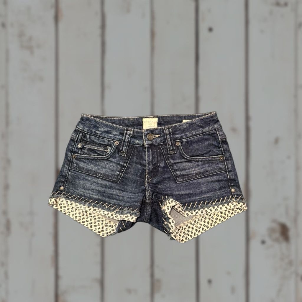 Vintage VINTAGE Taverniti So Kate Shorts Denim Embroidered Pocket Size 25 Women Slim Blue Size 42" / US 20 - 1 Thumbnail