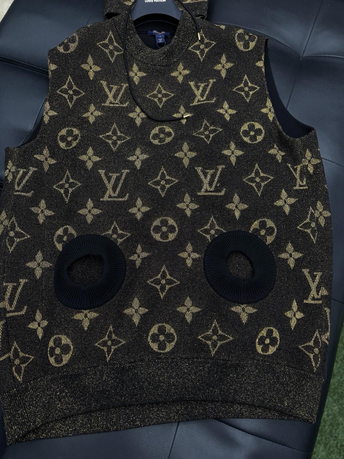 Louis Vuitton Louis Vuitton Brown Sleeveless Hoodie Size Small RARE Size US S / EU 44-46 / 1 - 4 Thumbnail