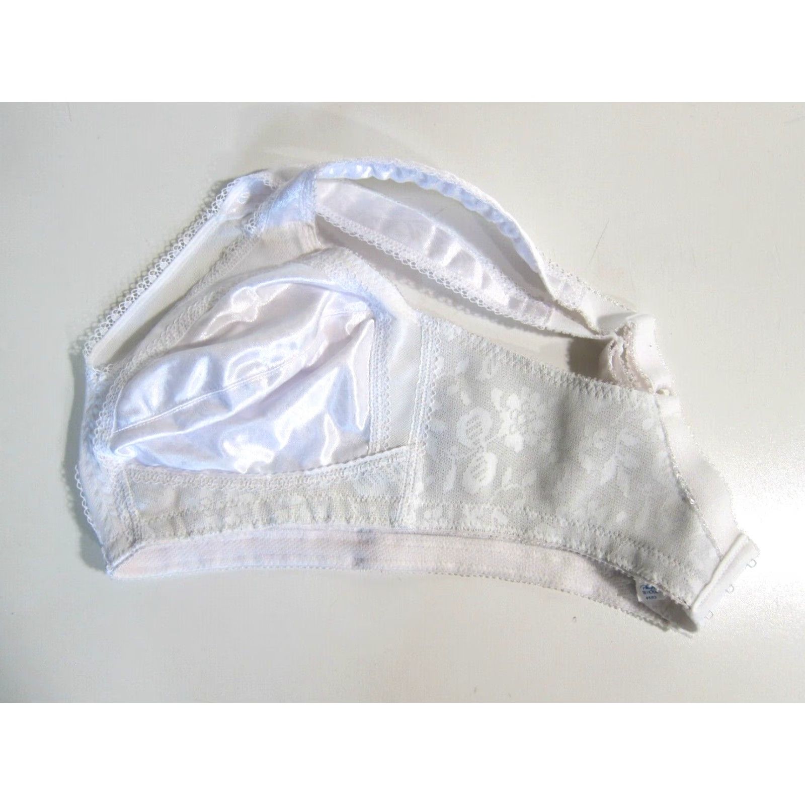 Vintage VINTAGE Playtex 18-Hour White Satin Lace Wide Strap Support Bra Women 36C Size ONE SIZE - 5 Thumbnail