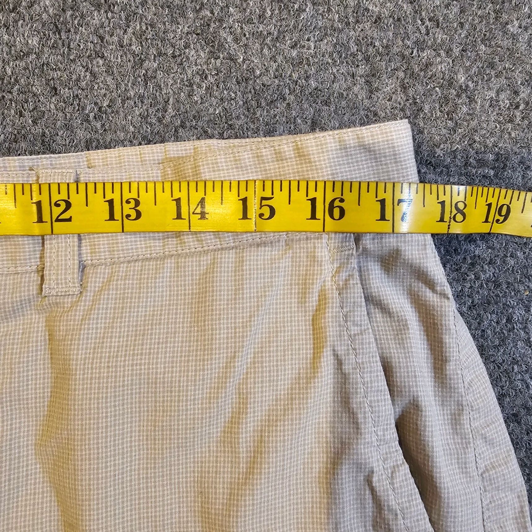 Joseph Abboud Joseph Abboud Shorts Mens 36 Beige Plaid Stretch 9 Inch Casual Beach Chino Flat Front Regular Waist 35 in Inseam 9 in Mens Beige Plaid Stretch Size US 36 / EU 52 - 6 Thumbnail