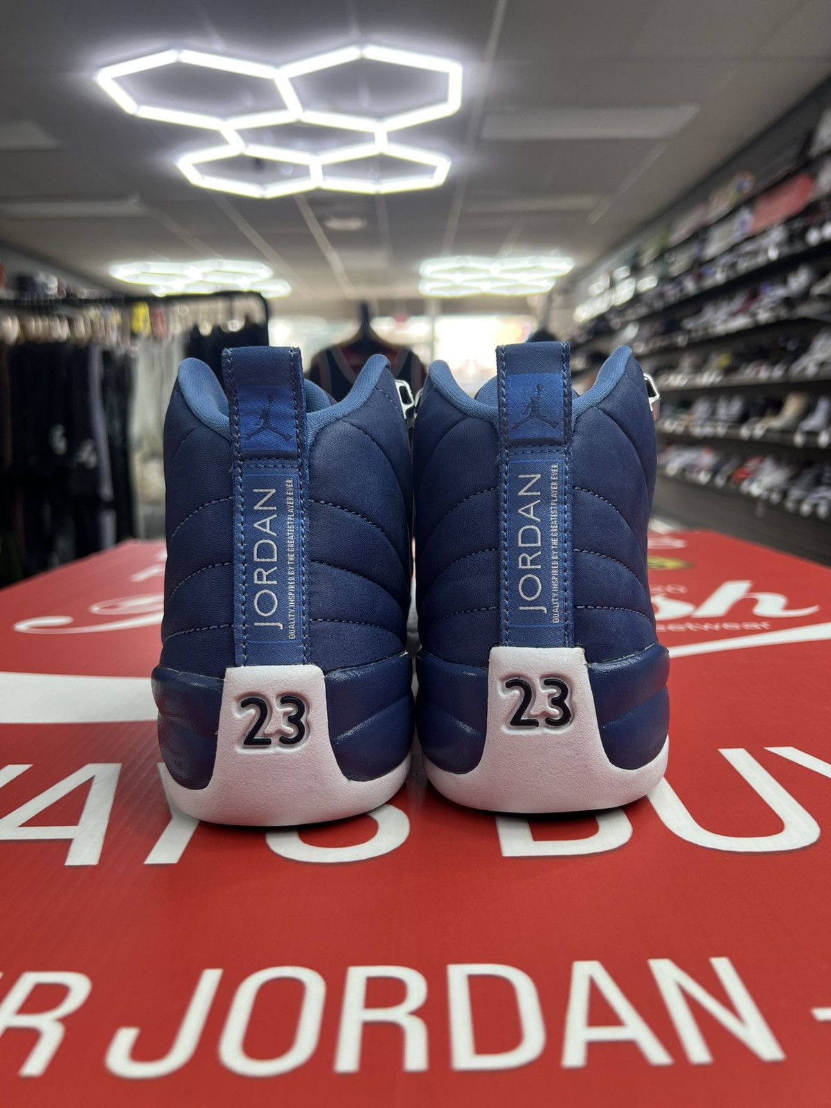 Jordan Brand Air Jordan 12 Indigo Size 6Y Size US 6 / EU 39 - 5 Thumbnail