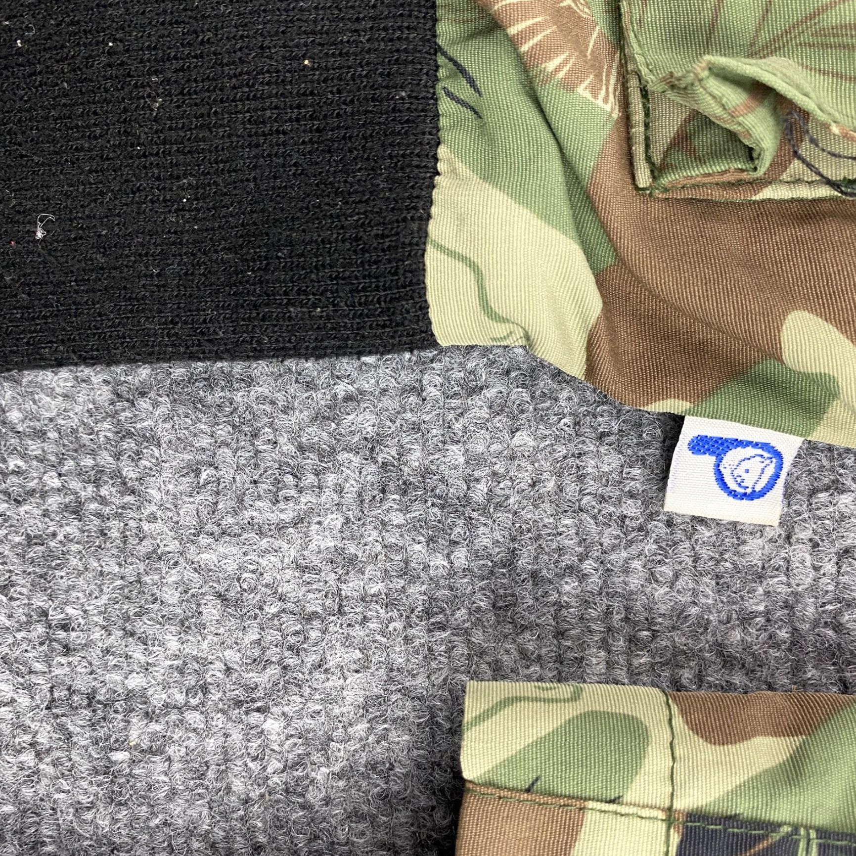 Penfield Penfield Jacket Mens L Camouflage Hooded Puffer Down Parka Outdoor Camo Feather DPM Sit Full Zip Front Pockets Logo Womens? Size US L / EU 52-54 / 3 - 4 Thumbnail