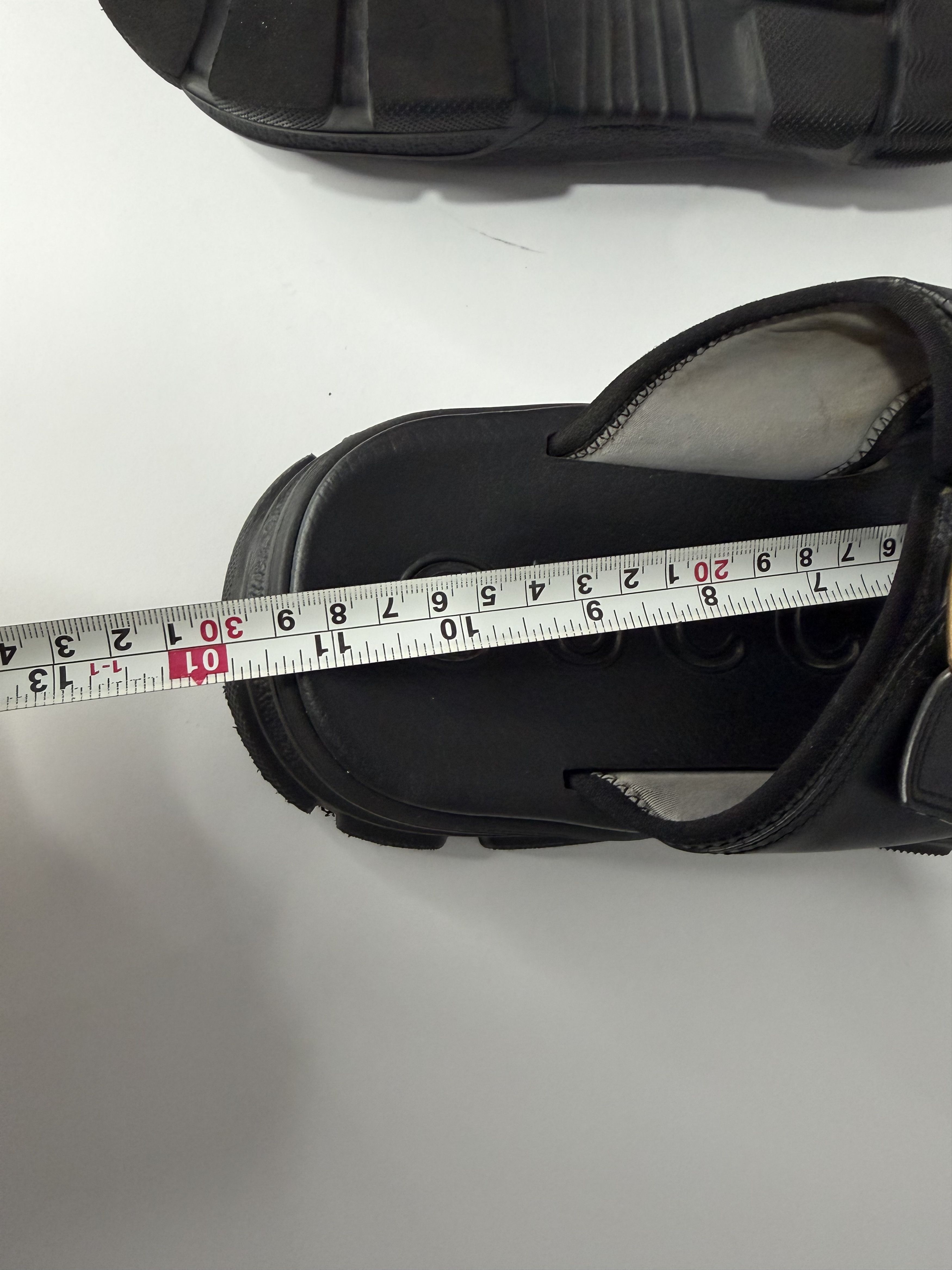 Gucci Gucci Black Leather Aguru Buckle Flat Slides Size US 9.5 / EU 42-43 - 10 Thumbnail