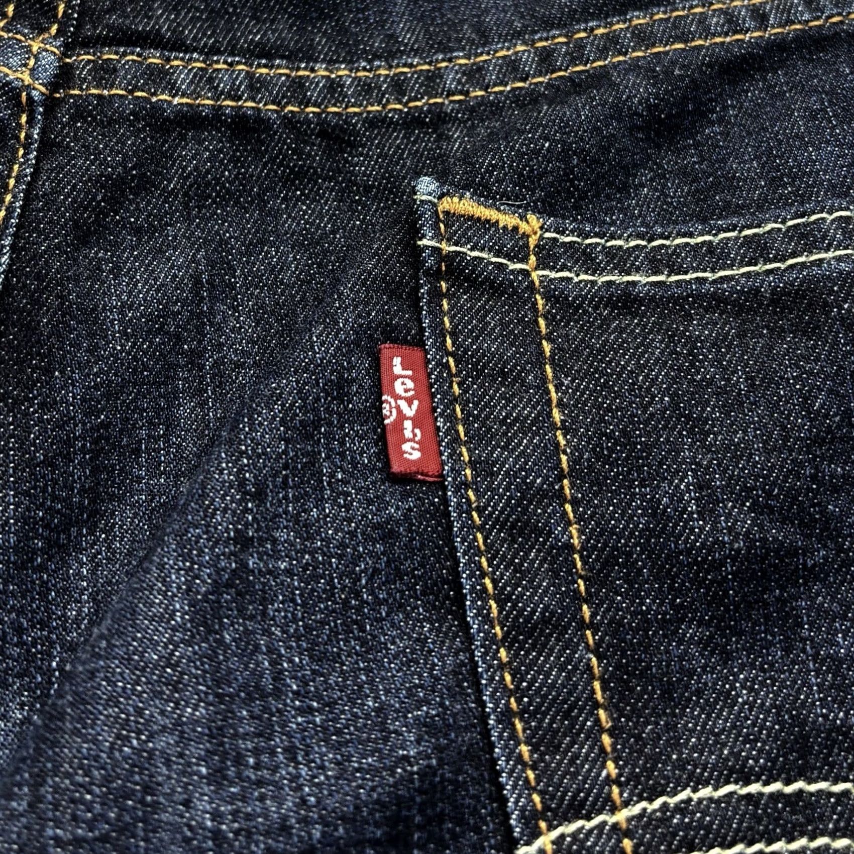 Vintage Levi’s 541 Jeans Athletic Taper W39 L34 Dark Wash Blue Zip Fly Mens Pant Jeans Size US 39 - 5 Thumbnail