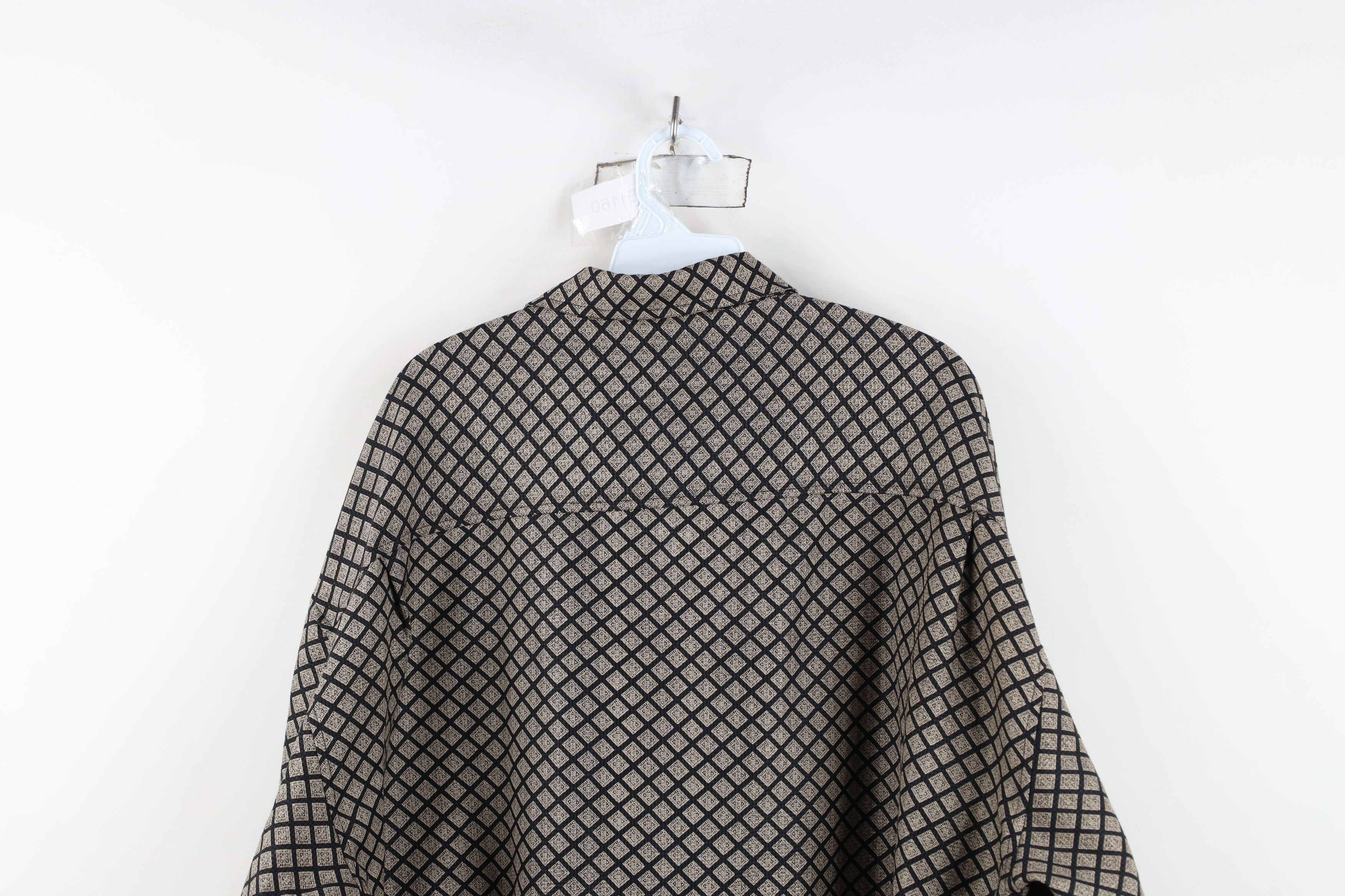 Vintage Vintage 90s Streetwear Diamond Knit Collared Button Shirt Size US XL / EU 56 / 4 - 9 Thumbnail