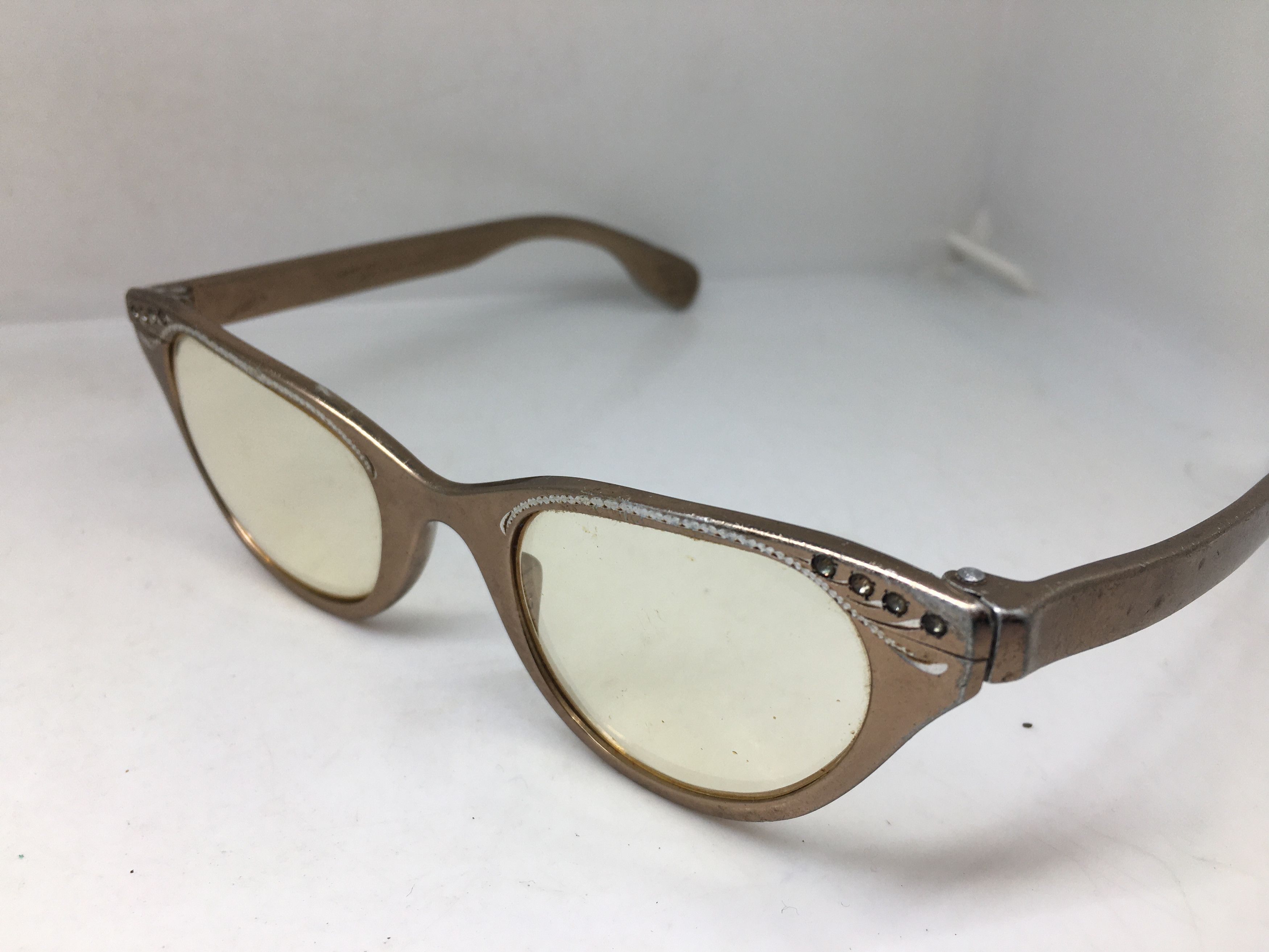 Vintage Vintage 50s TURA Woman Aluminum Brown Cateye Eyeglasses Size ONE SIZE - 3 Thumbnail