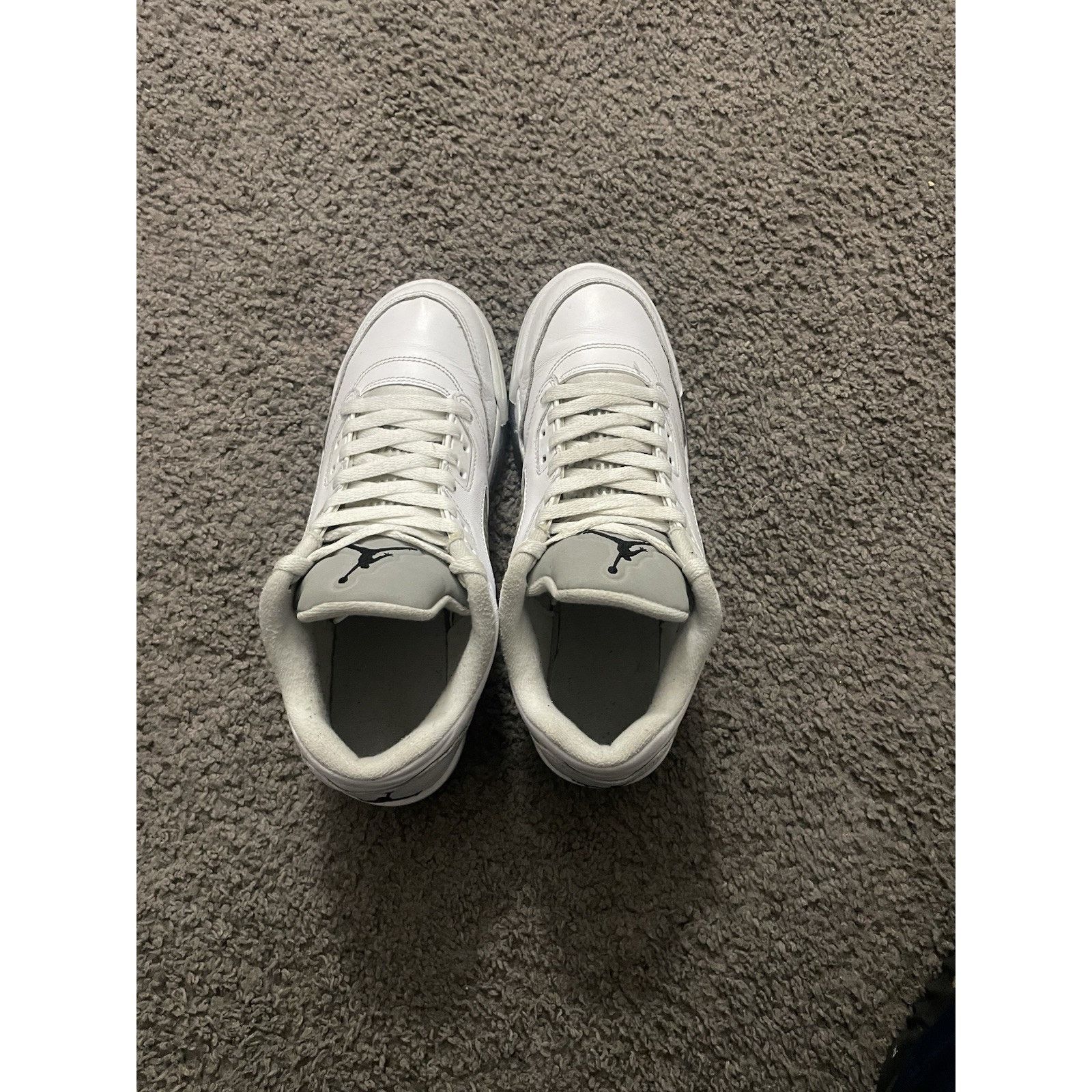 Jordan Brand Size 8.5m- Air Jordan 5 Retro Low Metallic GG Wolf Grey Size US 8.5 / EU 41-42 - 4 Thumbnail