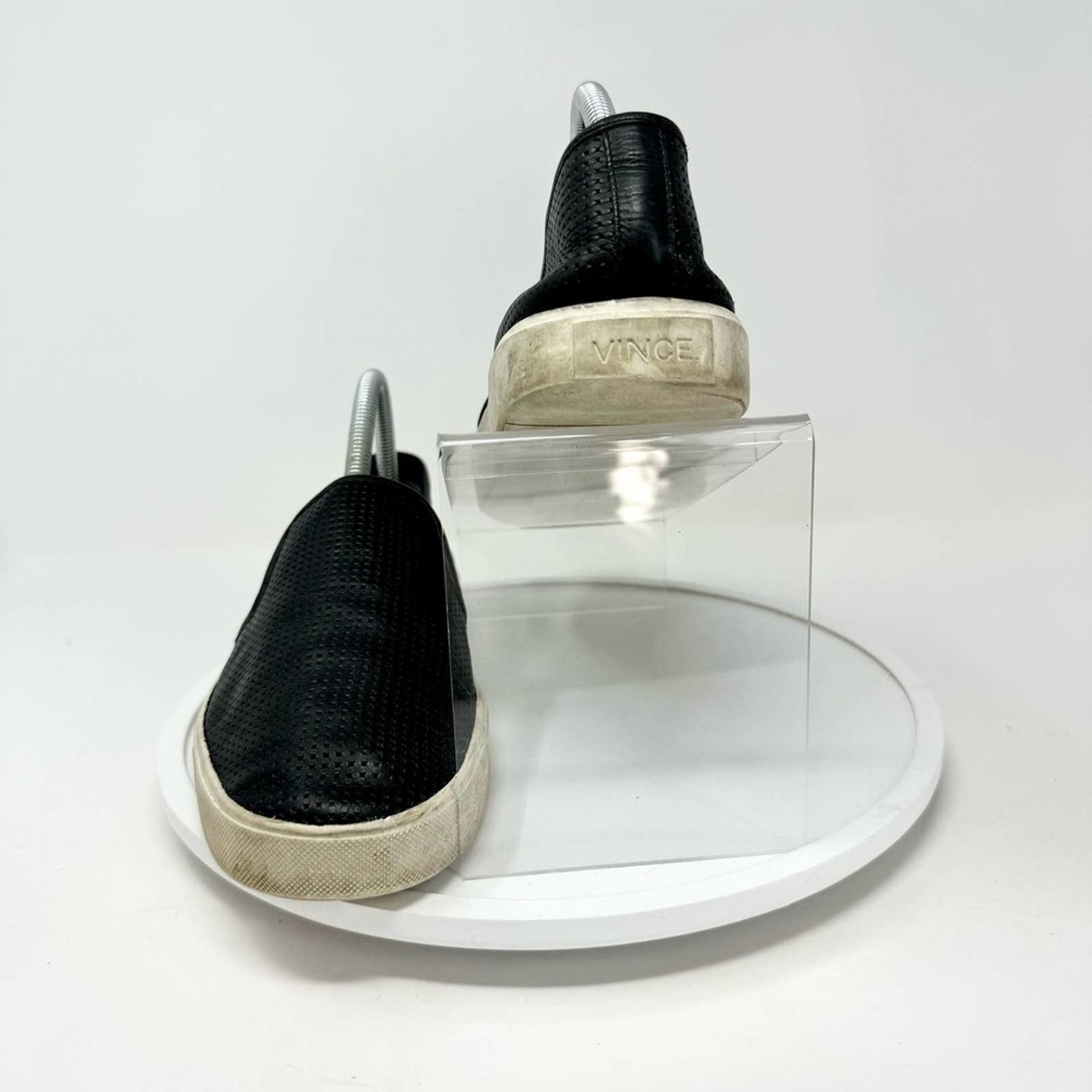 Vince Vince Sneakers Black Leather Slip On Perforated Textured 9 M Size US 9 / IT 39 - 3 Thumbnail