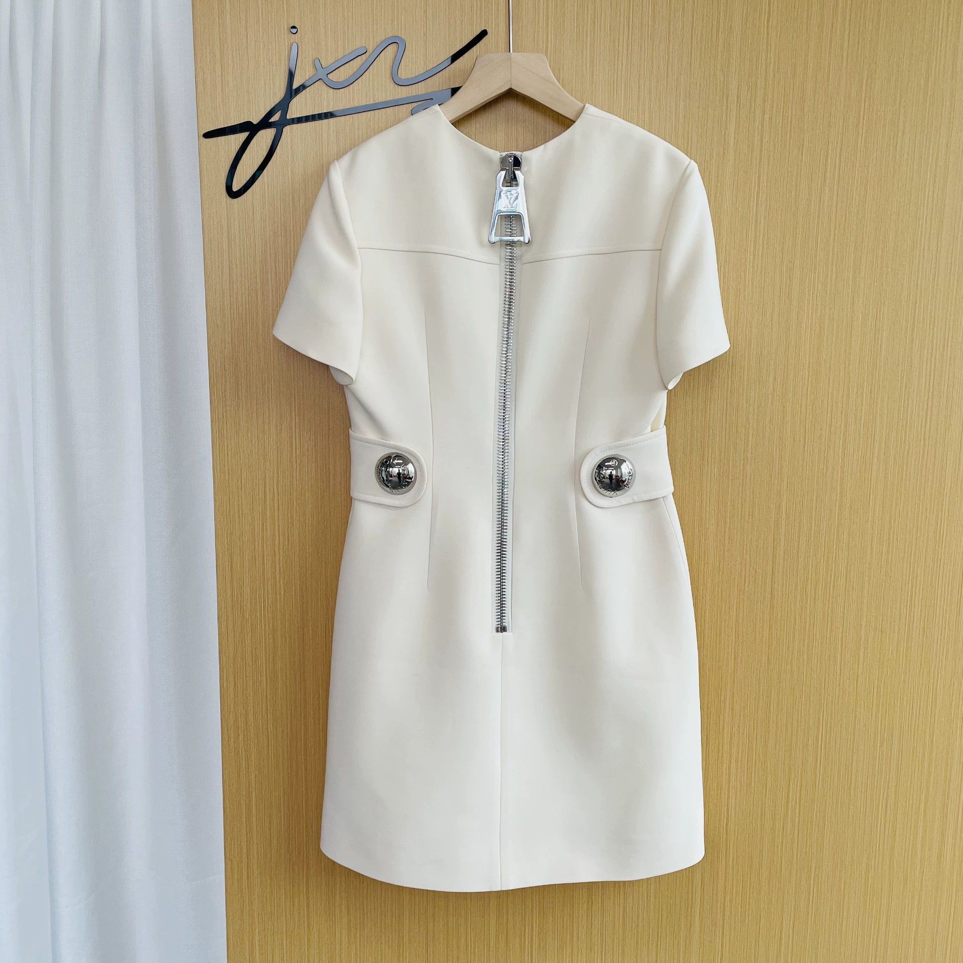 Louis Vuitton LV big zipper wool short-sleeve dress ivory 34 4999 Size XS / US 0-2 / IT 36-38 - 2 Thumbnail