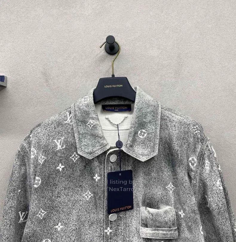 Louis Vuitton Louis Vuitton Grey and white color-block starry sky denim Size US L / EU 52-54 / 3 - 4 Thumbnail