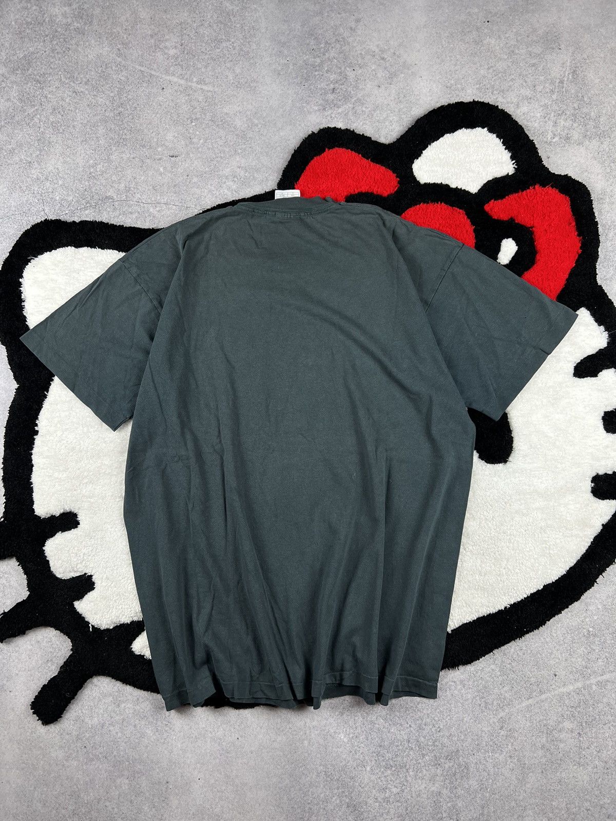 Vintage Vintage 90s Nike Faded Big Logo Swoosh Y2K Tee Shirt Size US L / EU 52-54 / 3 - 10 Thumbnail