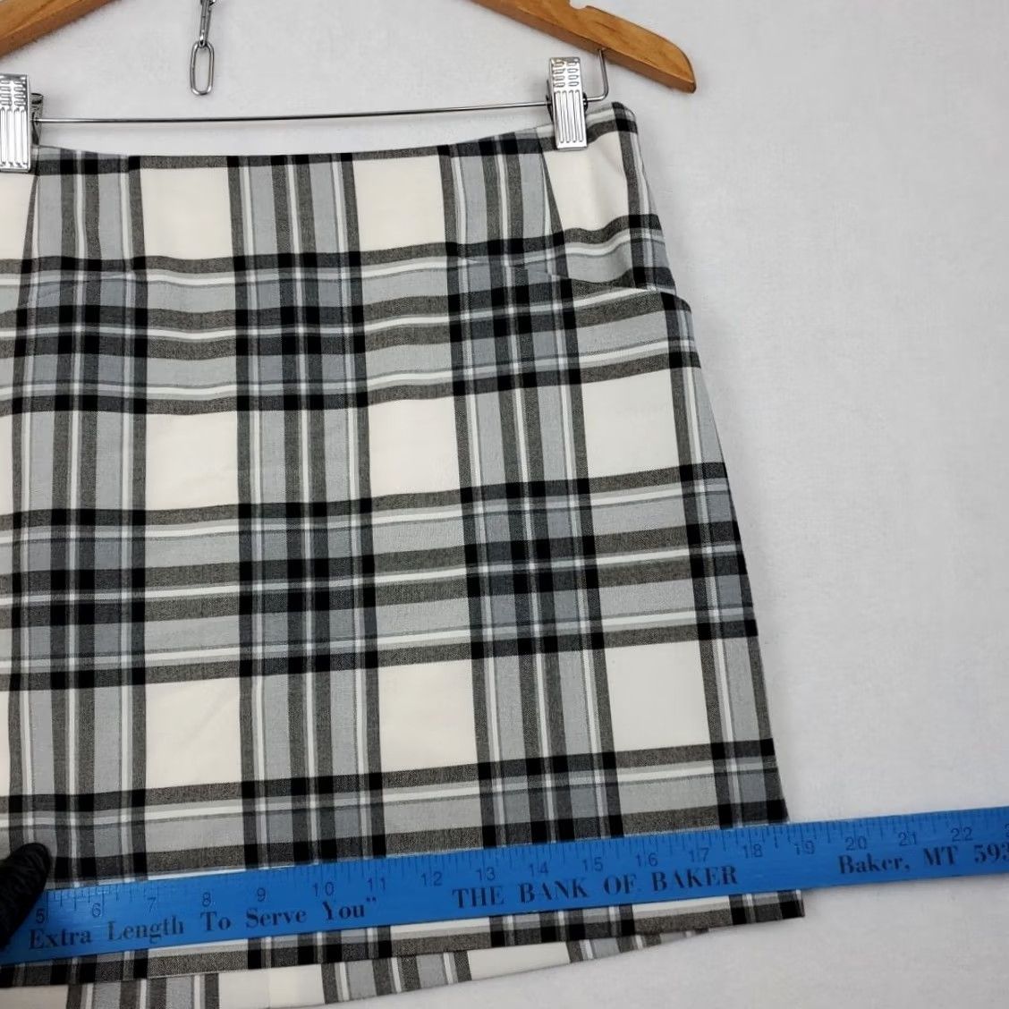 Vintage Outback Red White Plaid Mini Skirt Women's Size 4 Side Zip Pockets 90s Retro School Girl Casual Party/Cocktail Short Skirt Womens Size 27" / US 4 / IT 40 - 6 Thumbnail