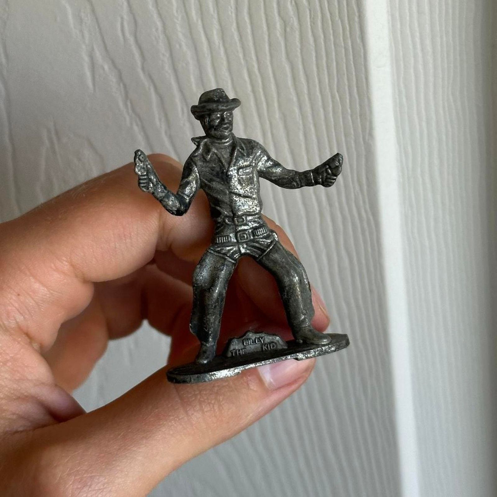 Vintage Vintage 60s Billy The Kid Western Metal Cowboy Silver Toy Size ONE SIZE - 2 Thumbnail