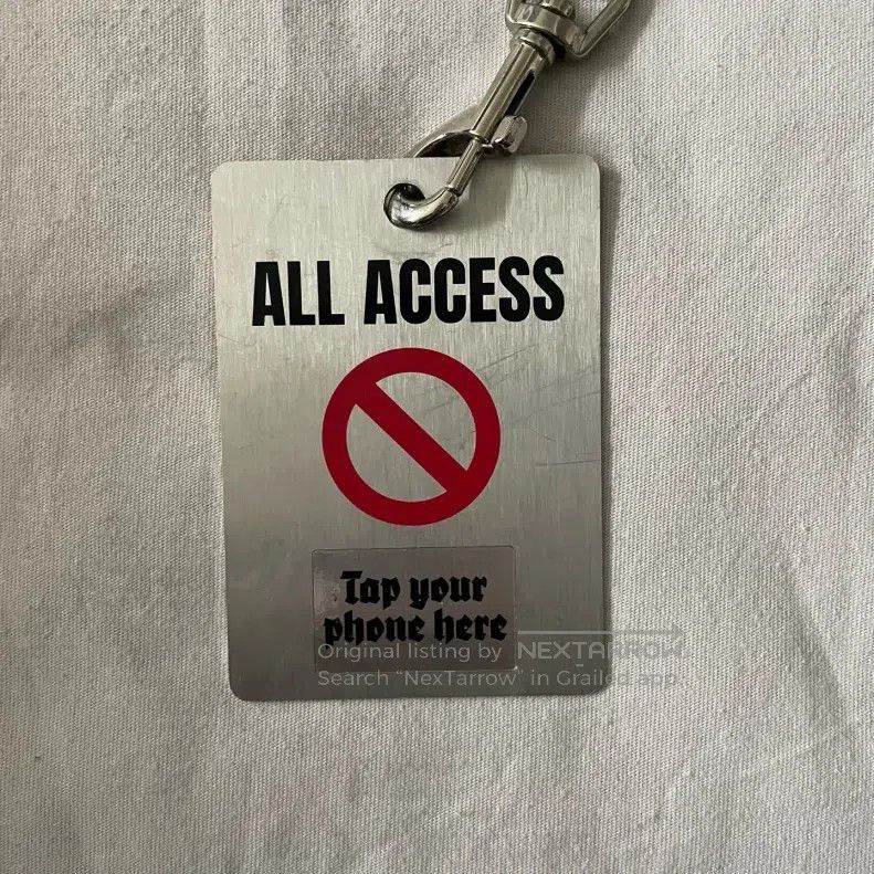 Balenciaga Balenciaga No Sleeve Shirts Prohibited Size US M / EU 48-50 / 2 - 3 Thumbnail
