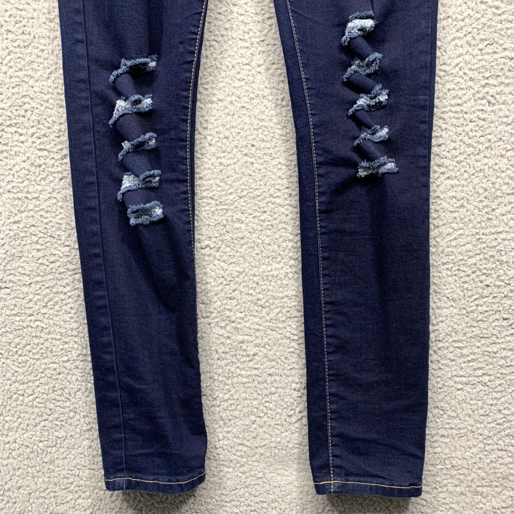 Vintage NY Jeans NY Trends-4 Jeans Women’s Size 8 Distressed Dark Blue Stretch Easy Care 5-Pocket Jeans Womens Size 30" / US 8 / IT 44 - 2 Thumbnail