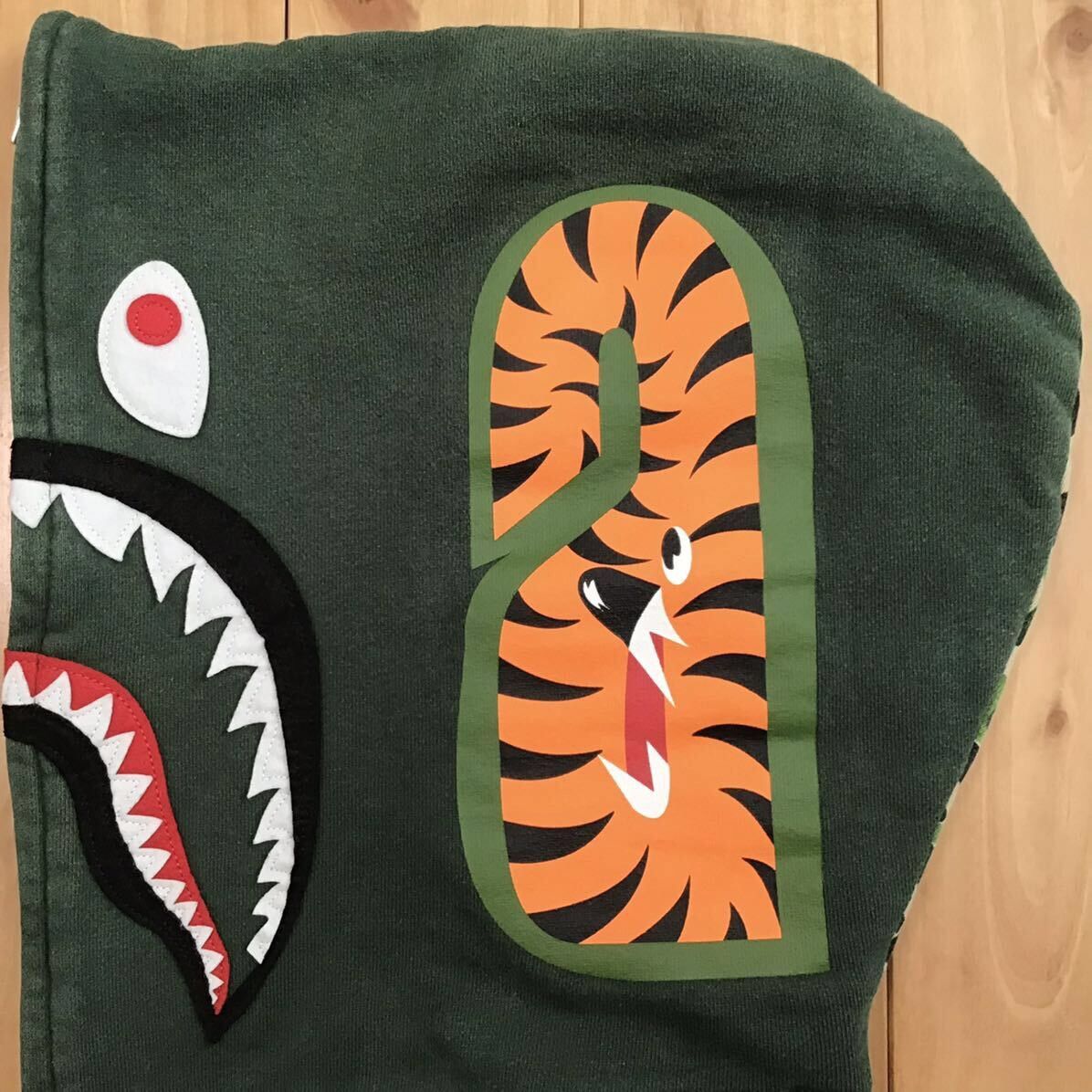 Bape BAPE ABC camo green × DARK green shark full zip hoodie APE Size US L / EU 52-54 / 3 - 5 Thumbnail