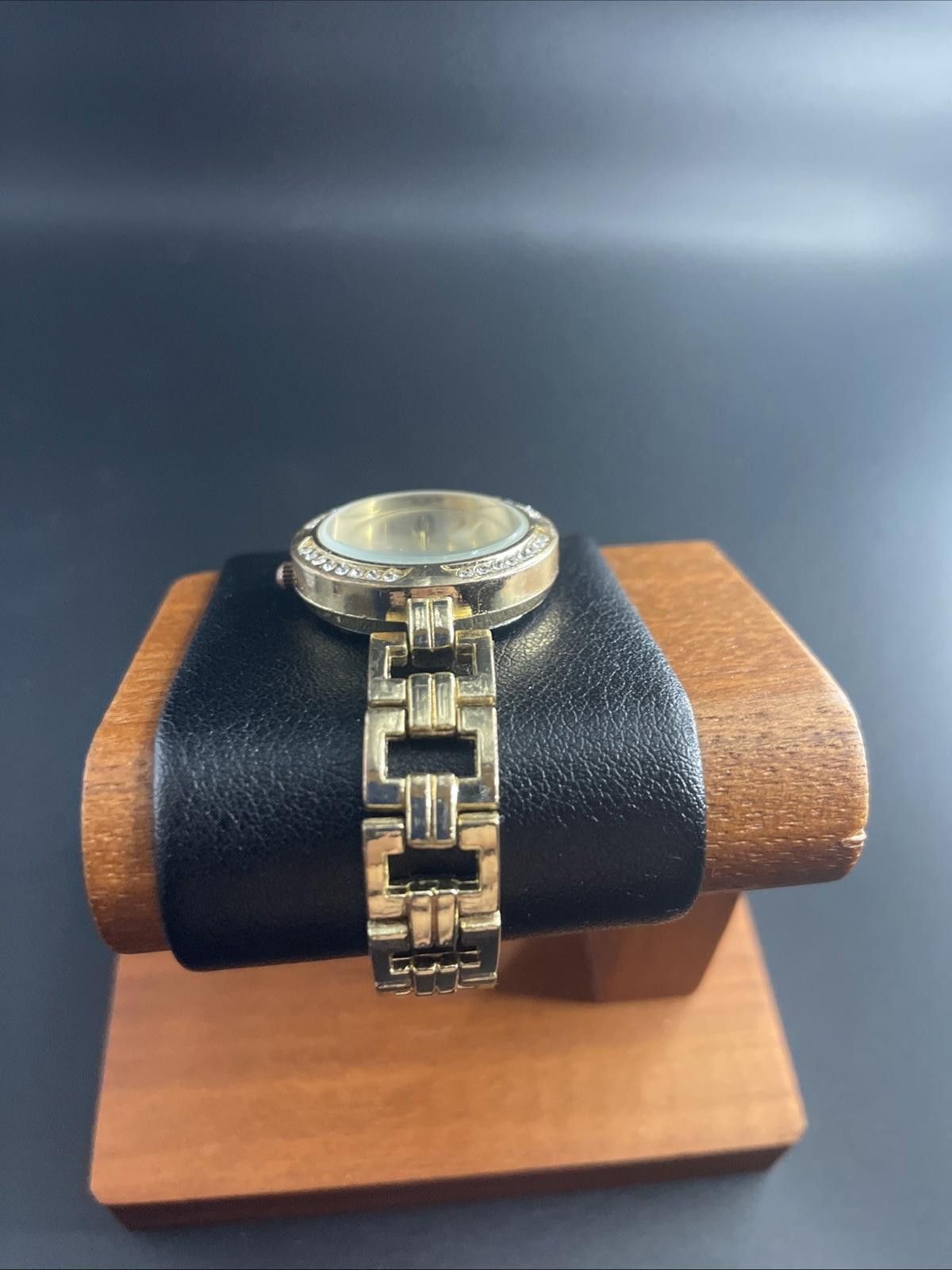 La Milano Milano Women’s Gold Tone Stone Dial Quartz Watch New Battery Size ONE SIZE - 4 Thumbnail