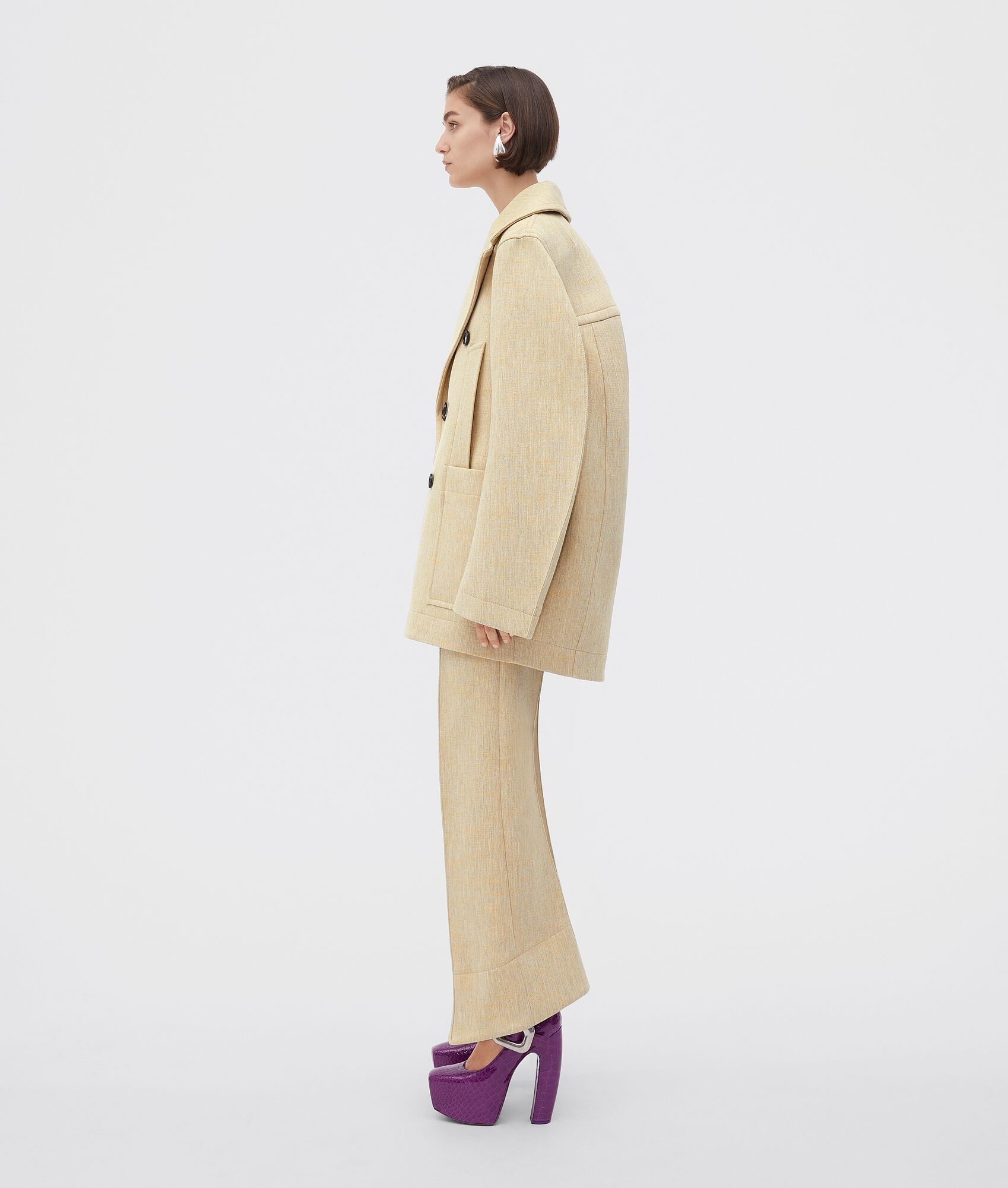 Bottega Veneta o1bcso1str0225 Curved Shape Double Wool Coat in Beige Size M / US 6-8 / IT 42-44 - 2 Thumbnail
