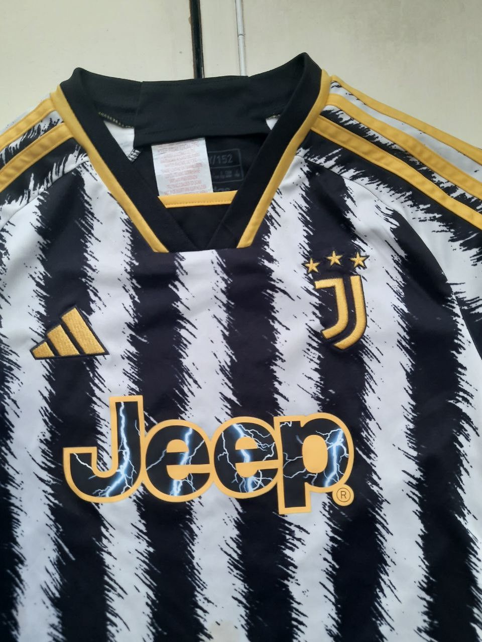 Adidas Adidas Juventus Jersey 2023-2024 kids size 11-12 years Size US XXS / EU 40 - 5 Thumbnail
