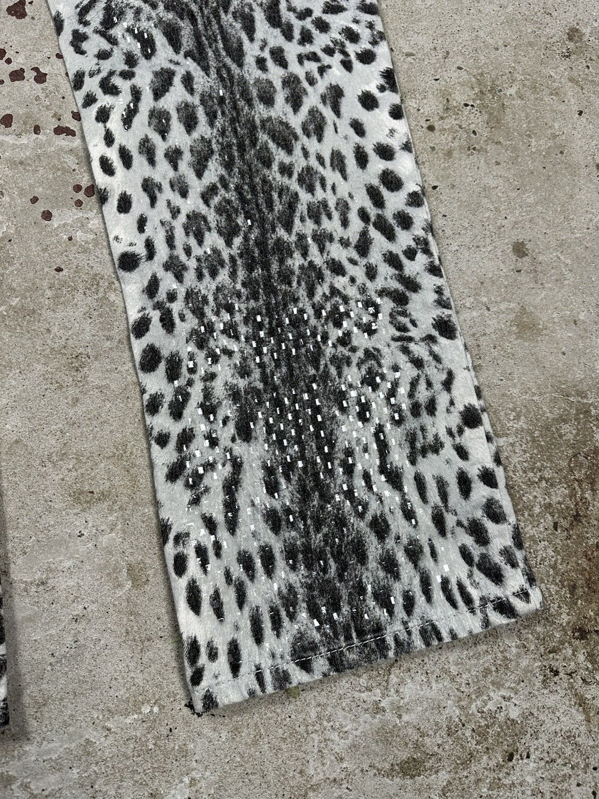 Roberto Cavalli Vintage SS2000 Roberto Cavalli Leopard Skin Print Pants Size 25" / US 0 / IT 36 - 14 Thumbnail