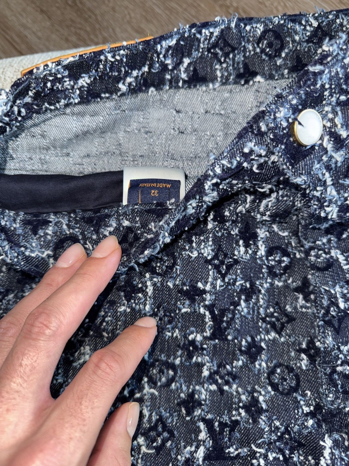 Louis Vuitton Louis Vuitton Flocked Monogram Denim Skate Pants Size US 32 / EU 48 - 4 Thumbnail