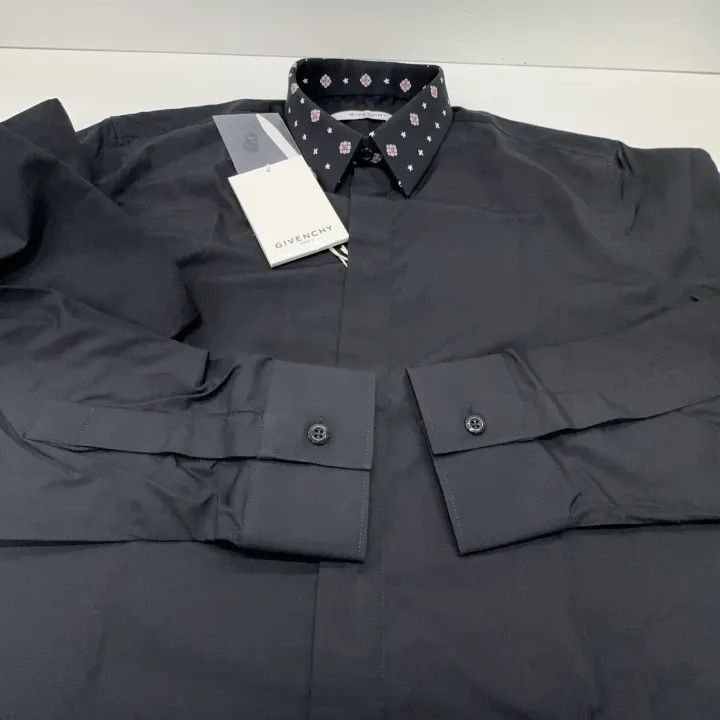 Givenchy Givenchy Givenchy Stylish Casual Solid Color Shirt -2507 Size US M / EU 48-50 / 2 - 7 Thumbnail