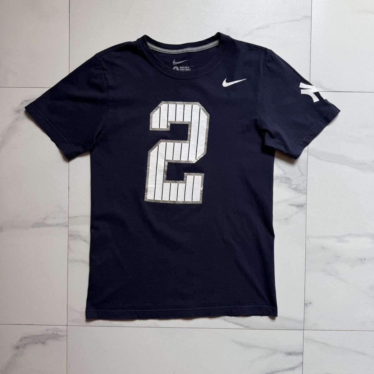 Nike Vintage Y2K Nike Derek Jeter T-Shirt Size US S / EU 44-46 / 1 - 2 Thumbnail