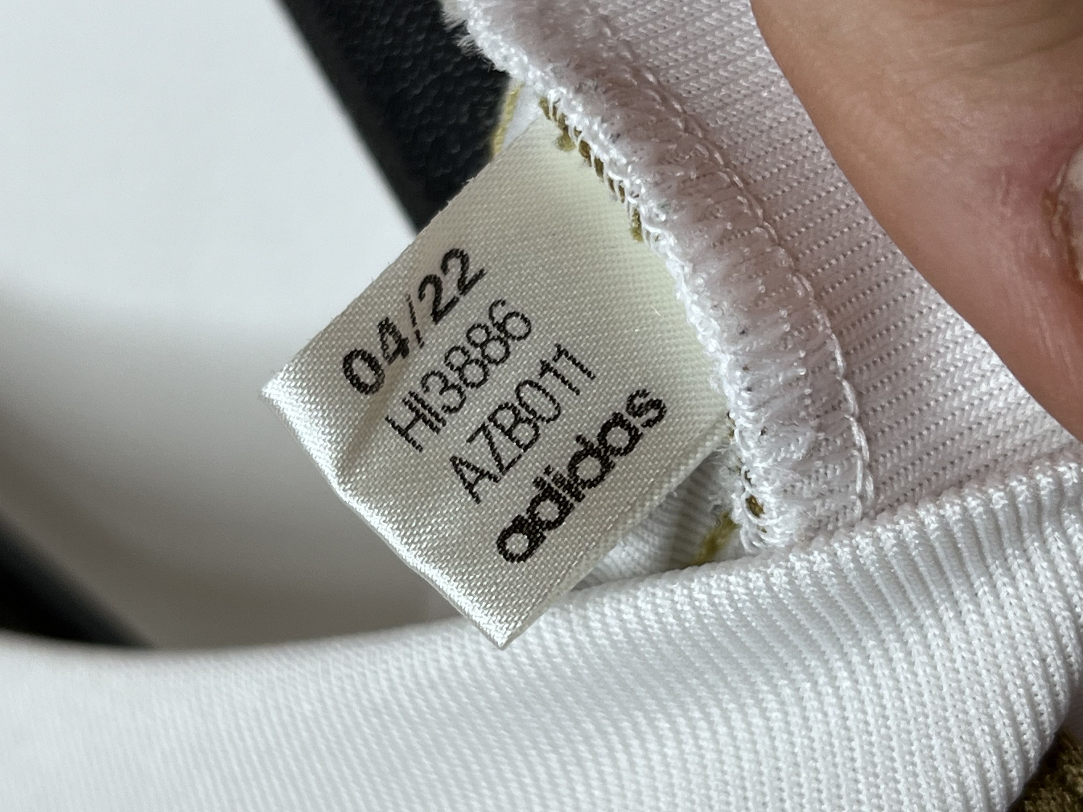 Adidas BAYERN MUNICH 2022 2023 AWAY FOOTBALL SHIRT SOCCER JERSEY Size US XL / EU 56 / 4 - 9 Thumbnail