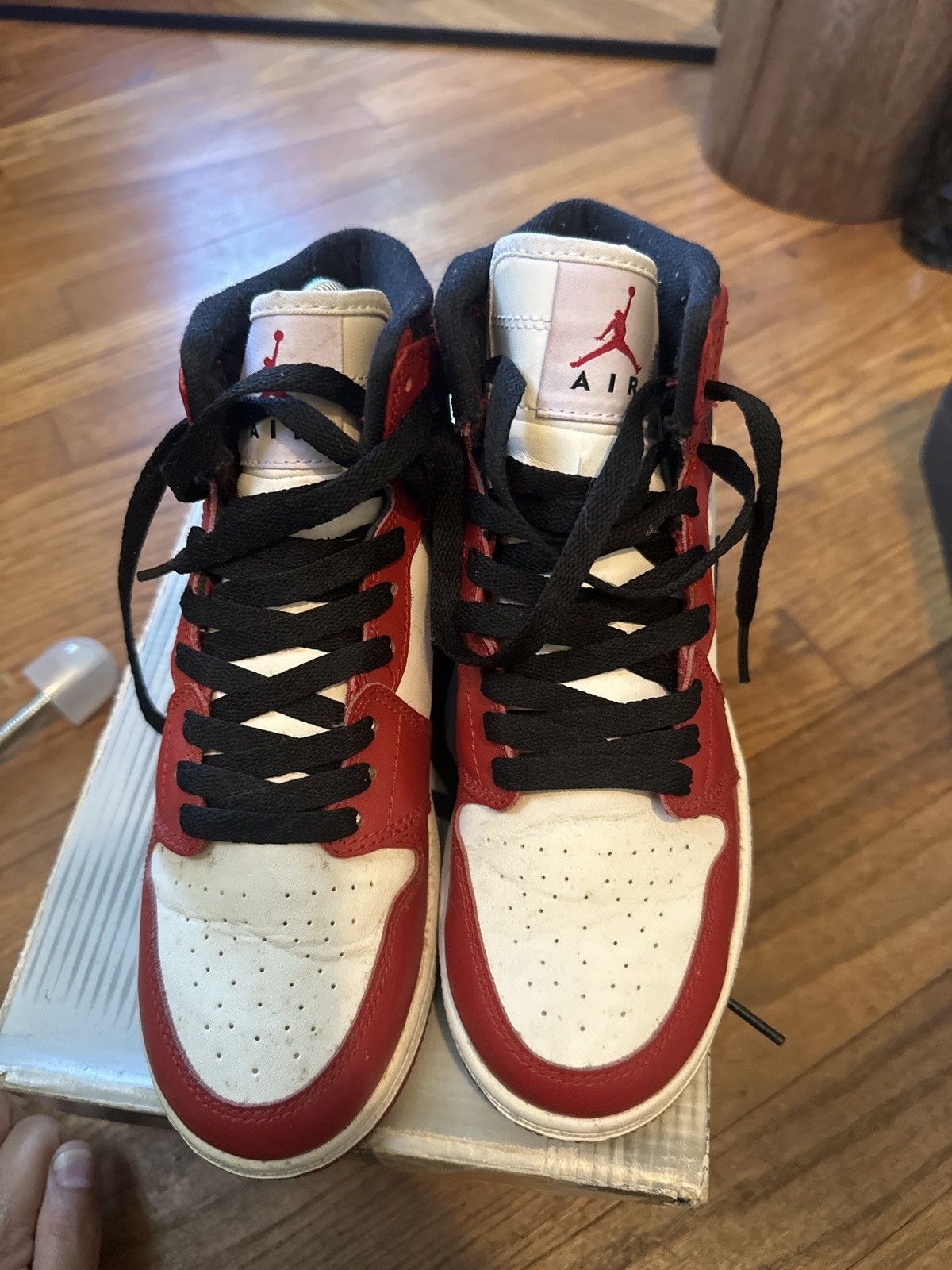 Jordan Brand Air Jordan 1 Retro High 'Chicago' 2013 Size US 6 / IT 36 - 7 Thumbnail