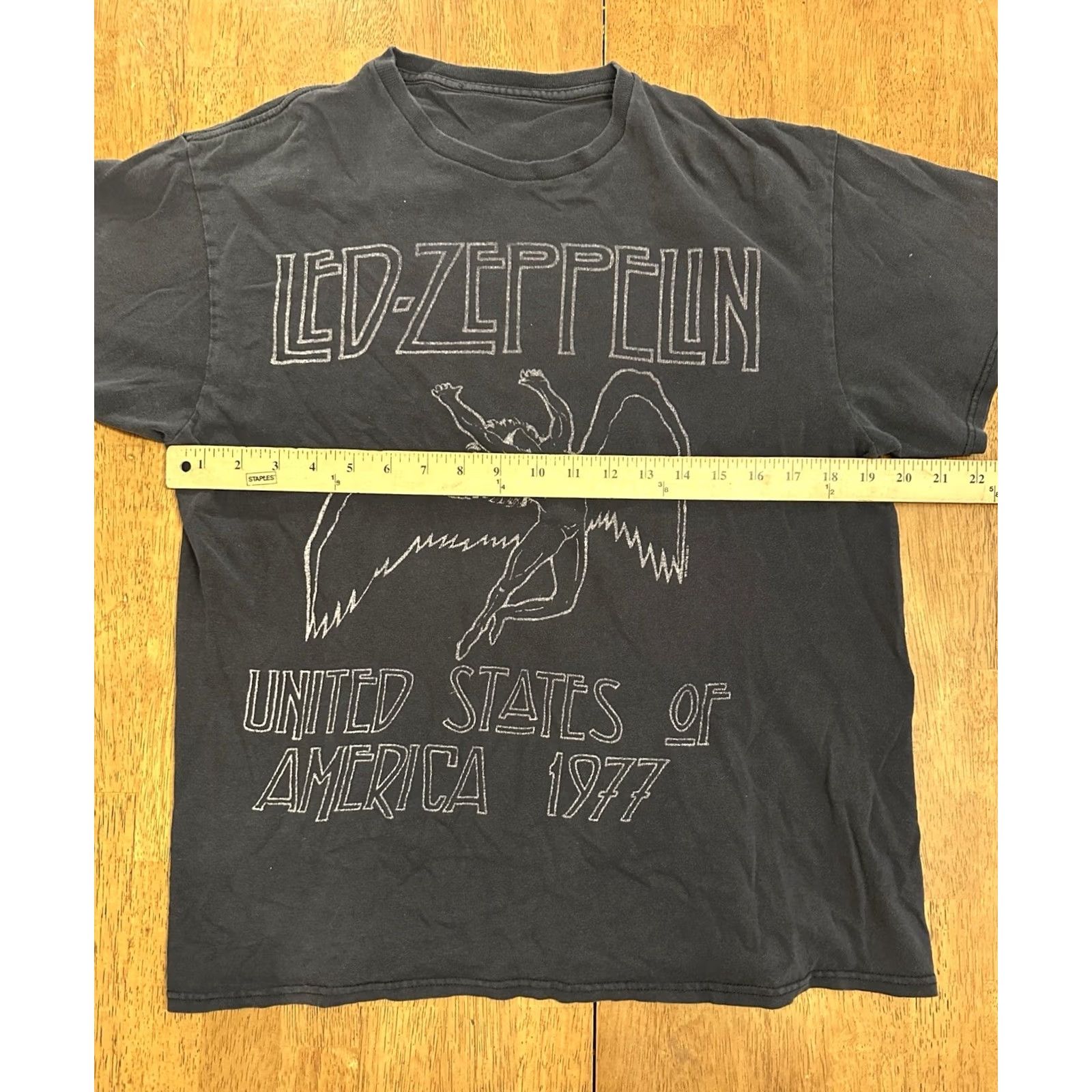 Anvil Led Zeppelin 1977 Icarus Band Promo Reprint T-Shirt 2011 Medium Size US M / EU 48-50 / 2 - 7 Thumbnail