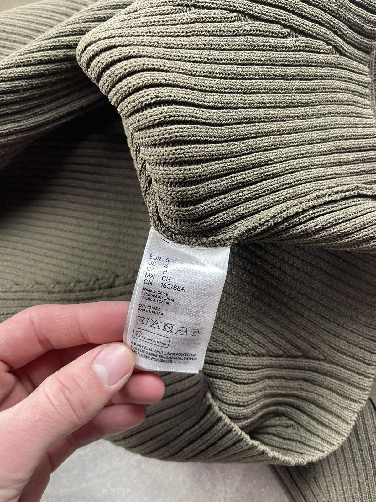 Acne Studios × H&M × Japanese Brand H&M Studio A/W 2021 Khaki Green Rib Knit Crop Sweater Size S / US 4 / IT 40 - 9 Thumbnail