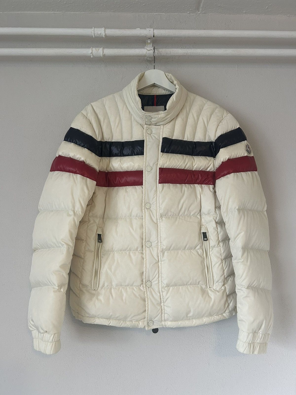 Glo Gang × Moncler Moncler Striped Technical Menuire Puffer Jacket 