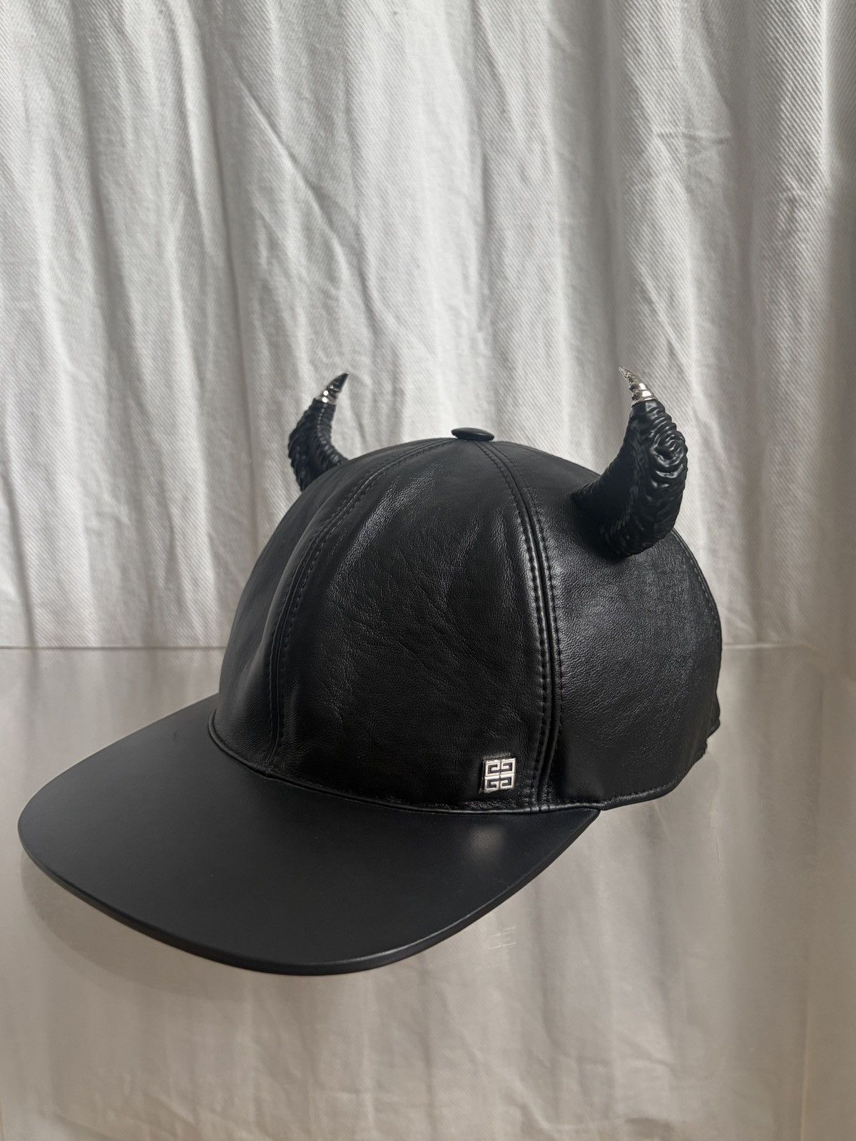 Givenchy SS21 Devil Horn Leather Cap Size ONE SIZE - 1 Thumbnail