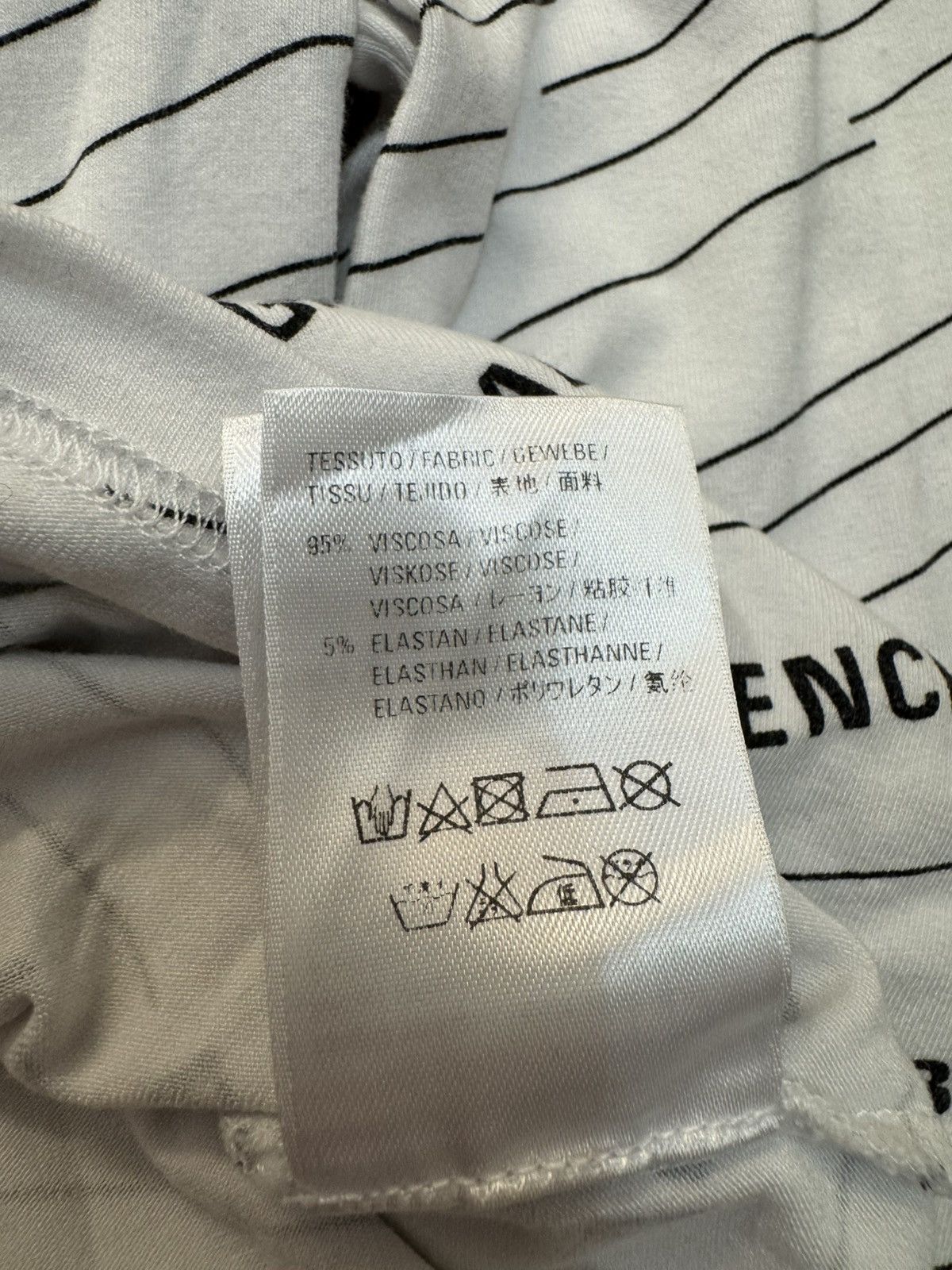 Balenciaga Balenciaga Paris White Diagonal Logo Turtleneck Viscose XS Size XS / US 0-2 / IT 36-38 - 12 Thumbnail
