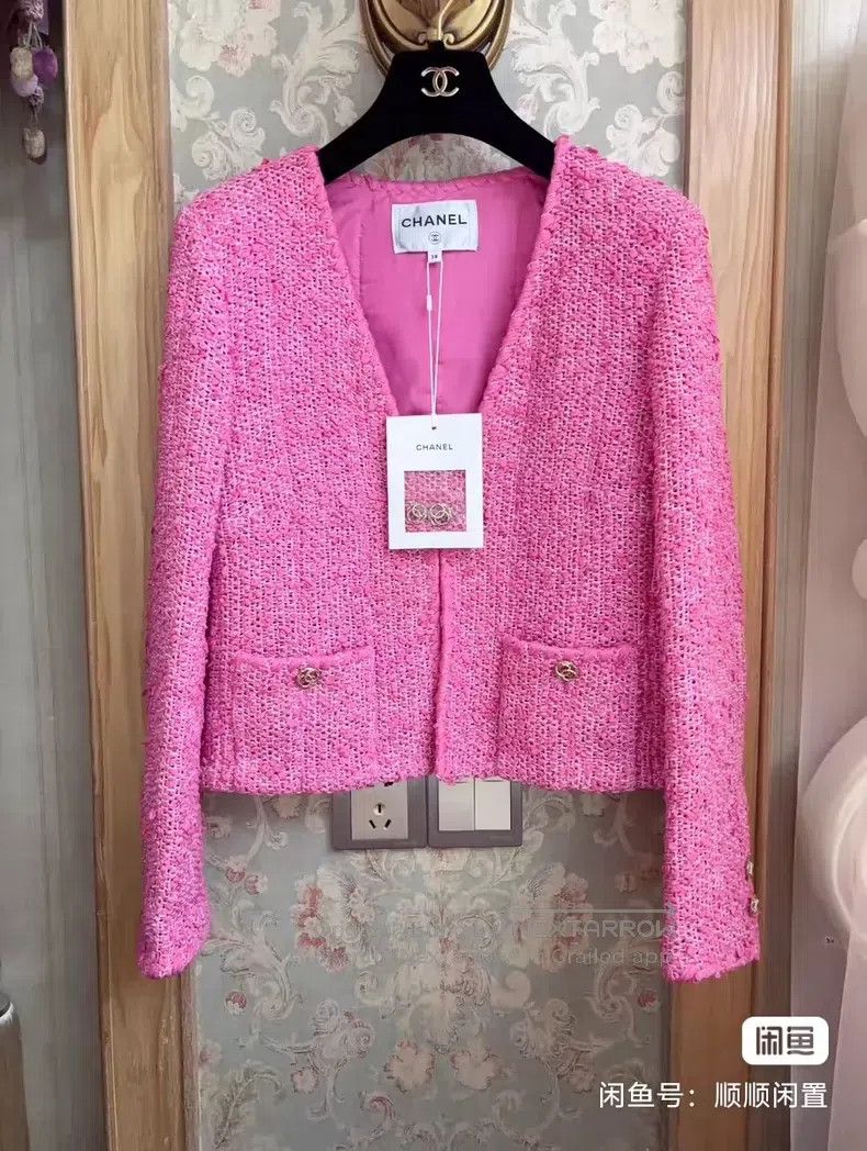 Chanel Chanel Pink coat Size XS / US 0-2 / IT 36-38 - 1 Thumbnail