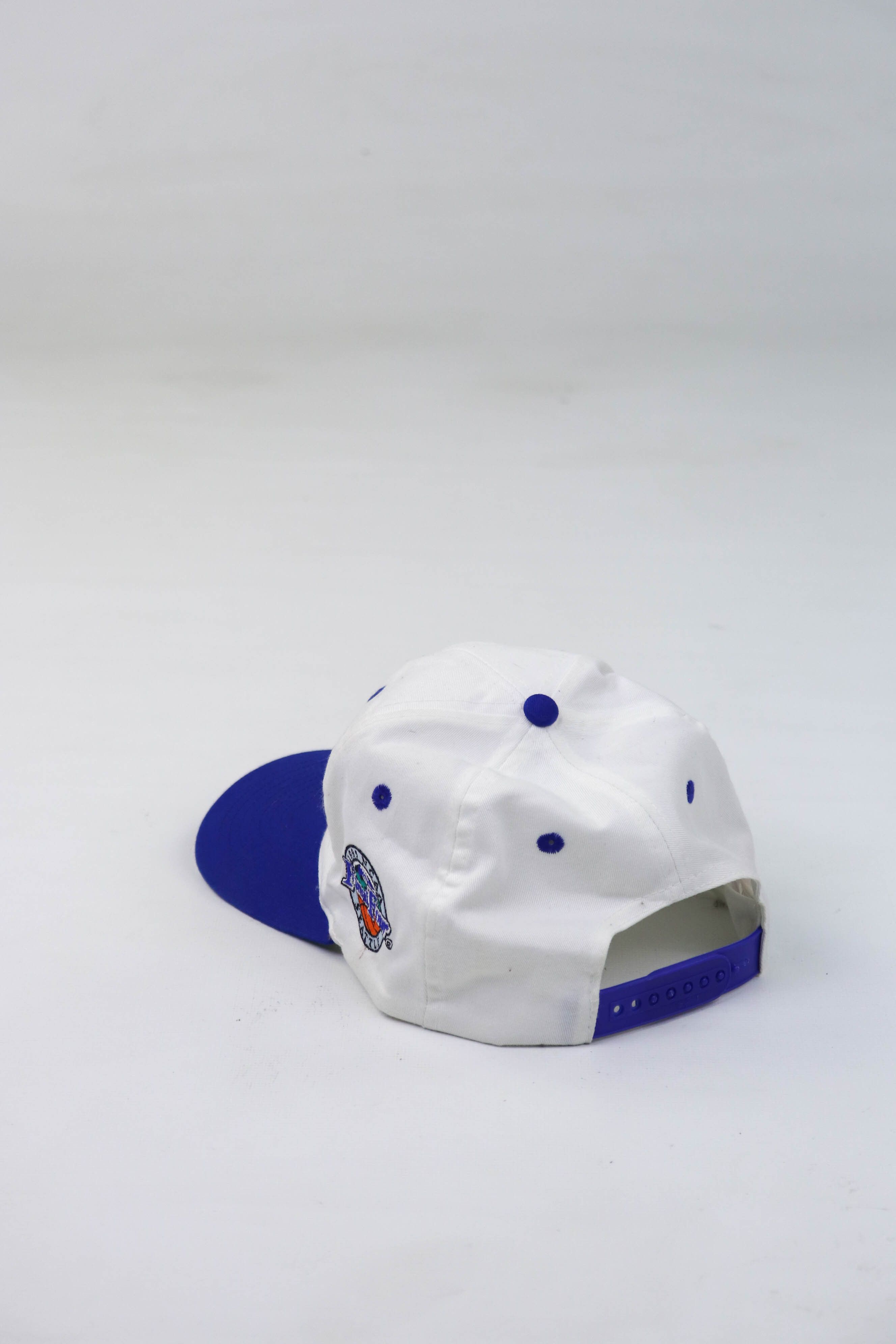 NCAA 90s Vintage UCLA Bruins '95 National NCAA Seattle Cap Size ONE SIZE - 4 Thumbnail