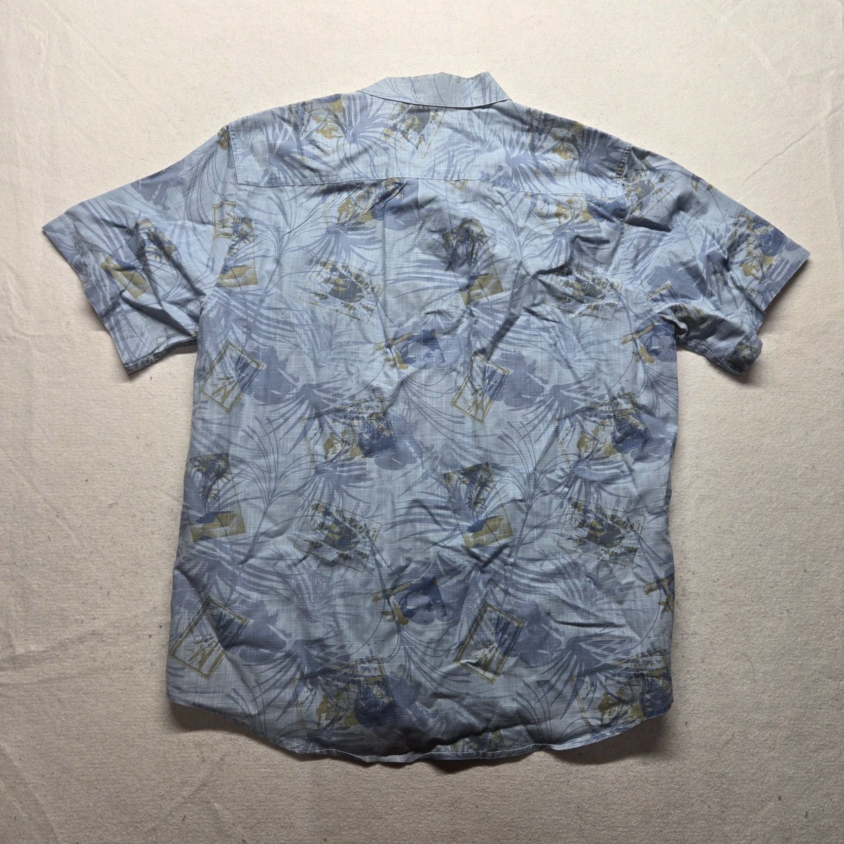 Basic Editions VINTAGE Basic Edition Shirt Casual Mens L Blue Palm Trees Vacation Hawaiian 90s? Size US L / EU 52-54 / 3 - 7 Thumbnail