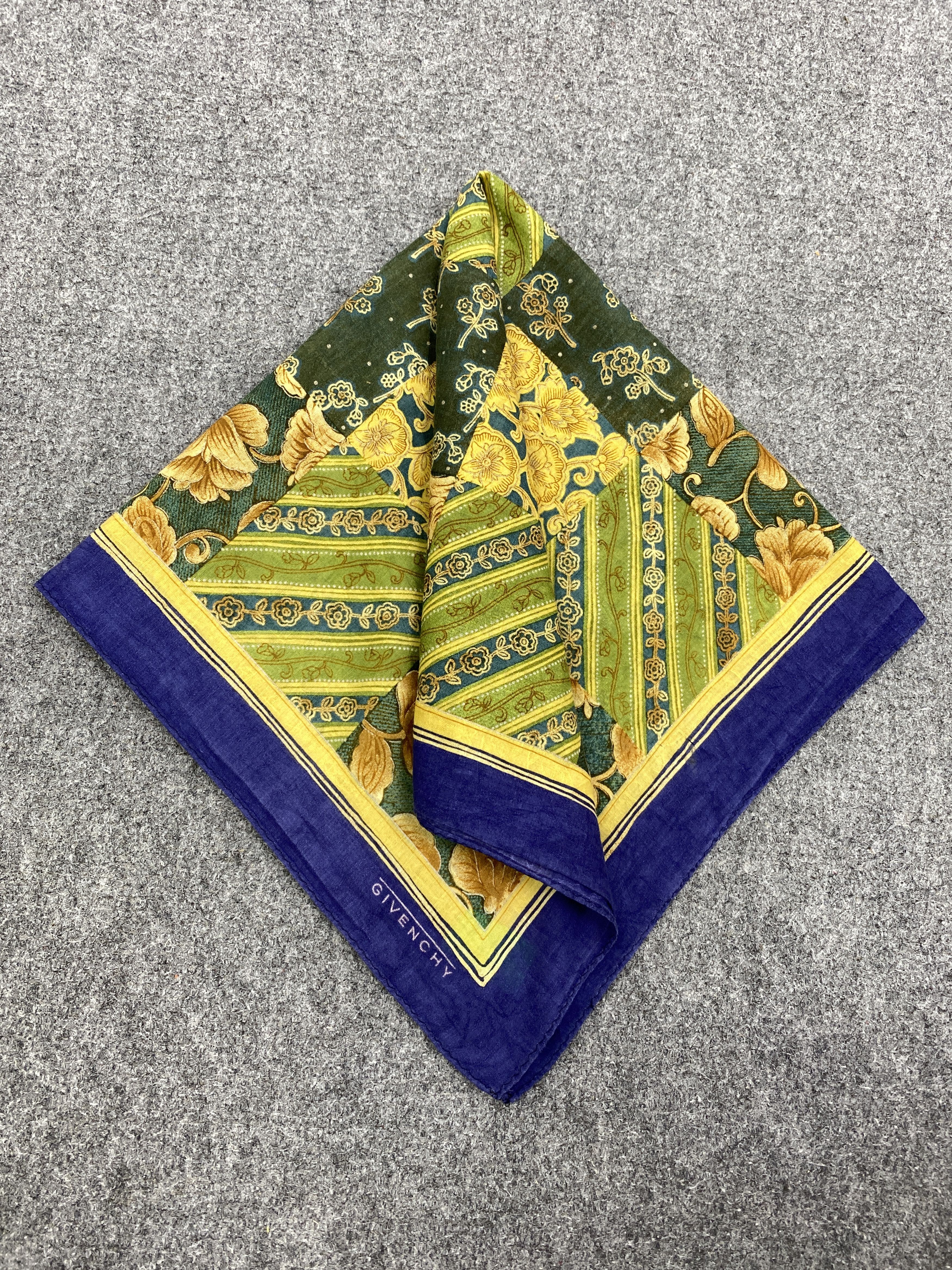 Givenchy Vintage Givenchy Handkerchief / Neckerchief HKC0983 Size ONE SIZE - 3 Thumbnail