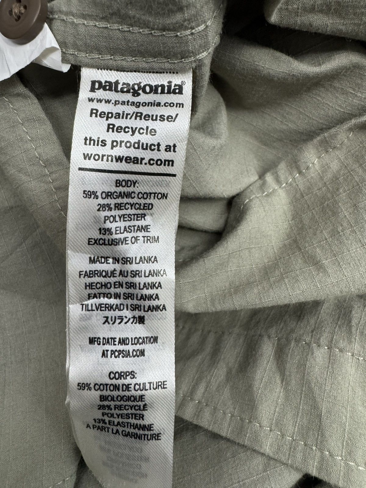 Patagonia Patagonia Men's Nomader Shirt is a buttondown ripstop shirt Size US XL / EU 56 / 4 - 9 Thumbnail
