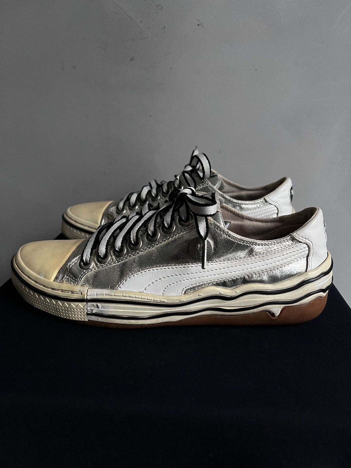 Puma Puma x Mihara Yasuhiro MY-41 2000s Metallic Silver Shoes Y2K Size US 7 / IT 37 - 5 Thumbnail