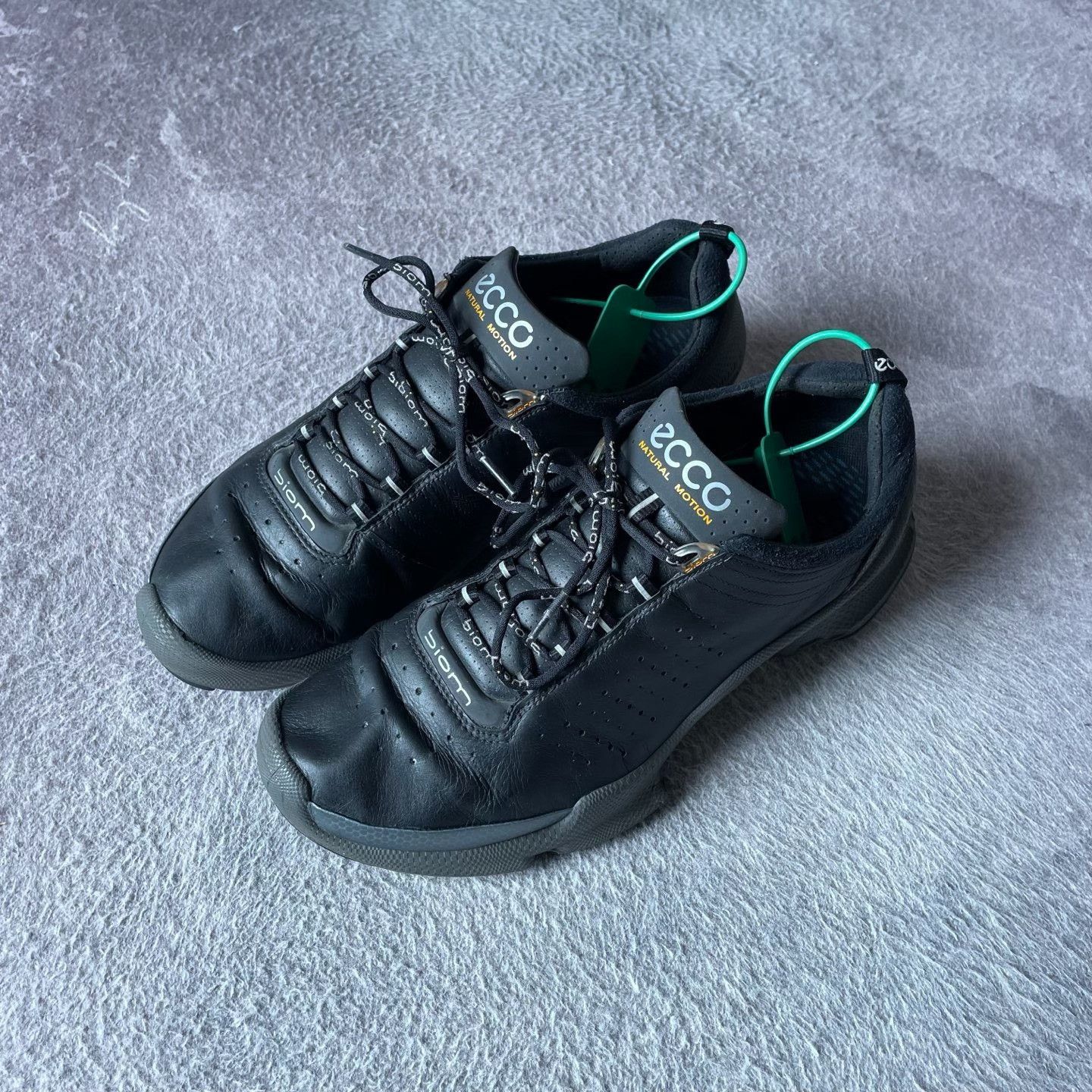 Ecco ECCO Black Lowtop Sneakers 42 Men Size US 9 / EU 42 - 1 Thumbnail