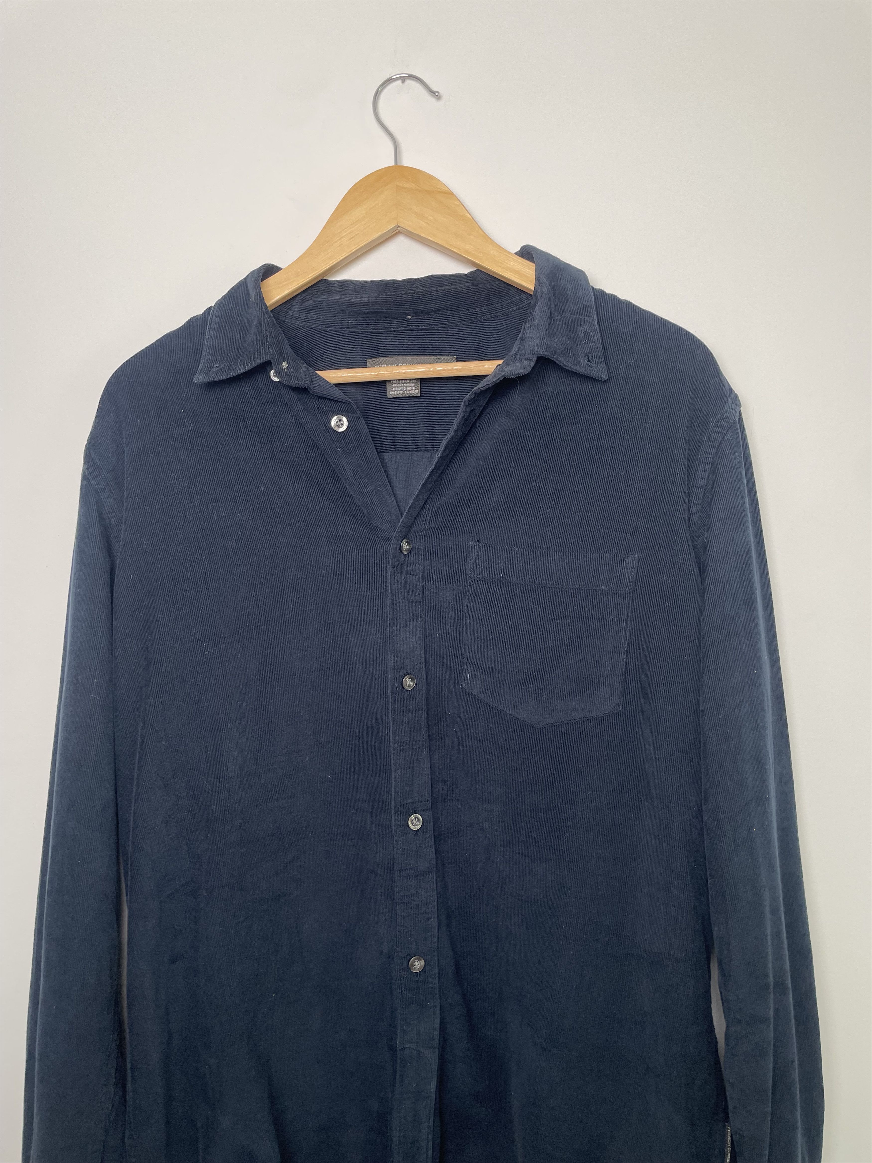 French Connection French Connection Corduroy Button-Up Shirt (L) Size US L / EU 52-54 / 3 - 3 Thumbnail