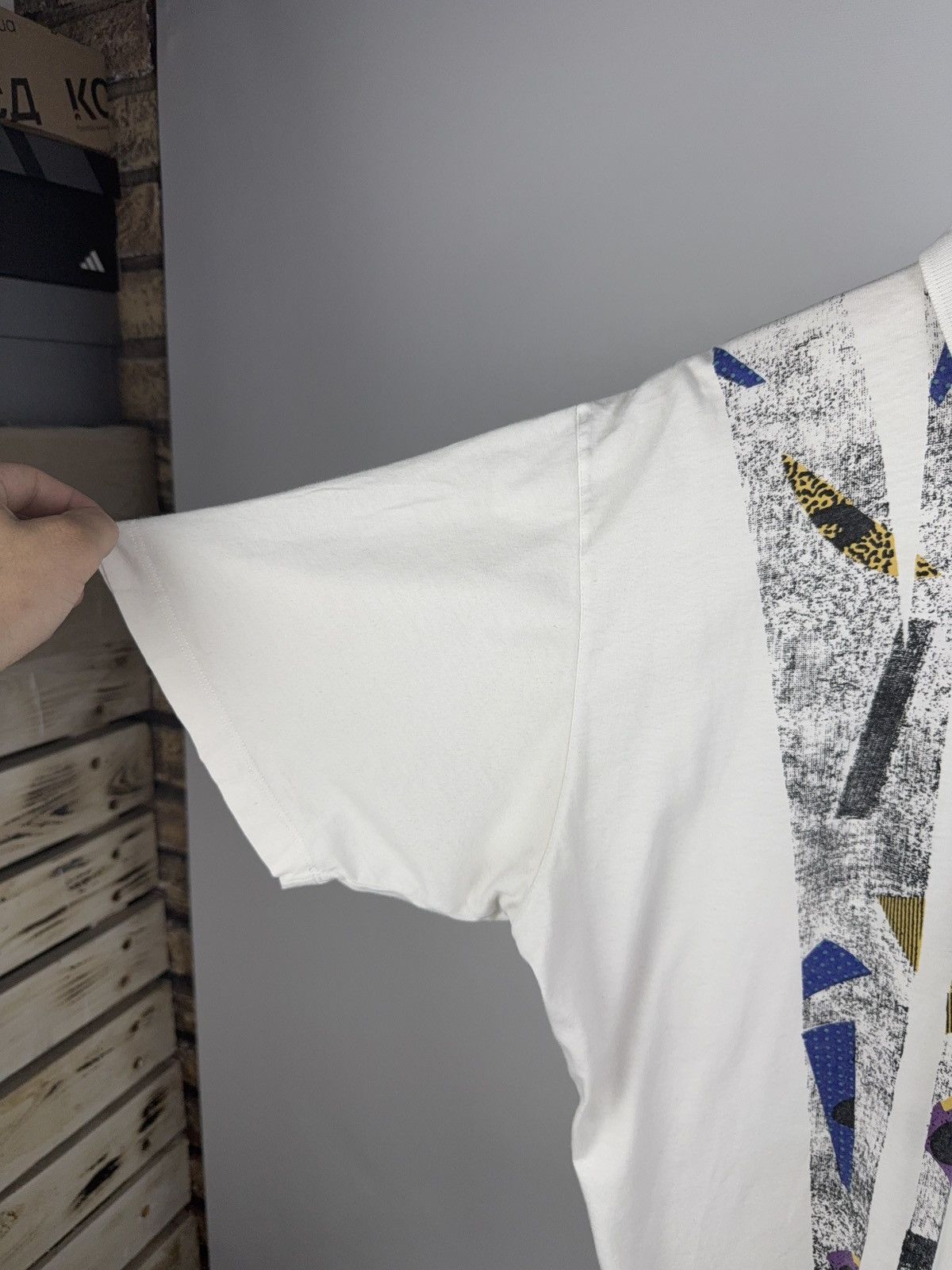 Asics Vintage Asics 90s Abstract Graphic Polo Shirt – Size L Size US L / EU 52-54 / 3 - 4 Thumbnail